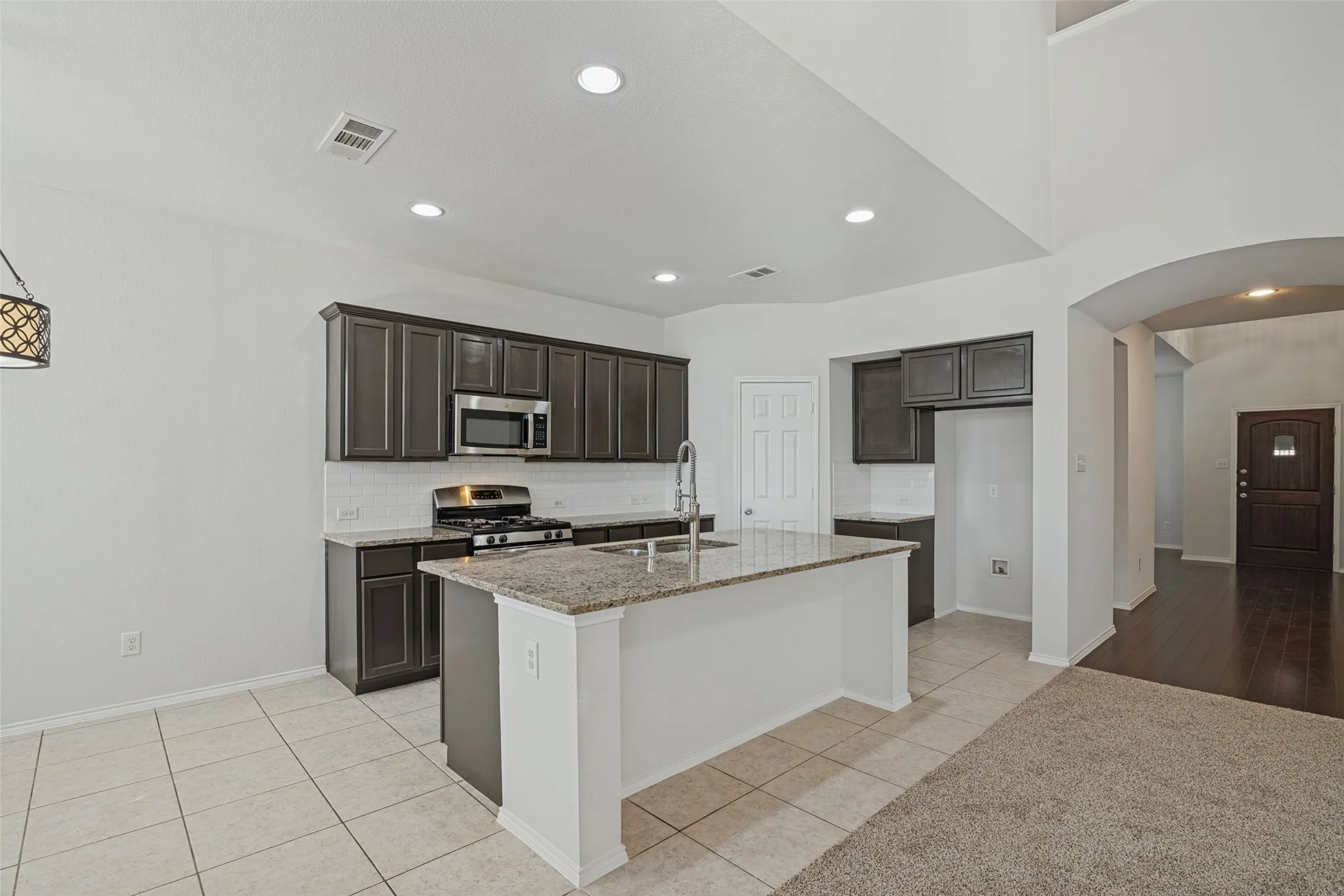 Single Family Residence For Rent in Collin County , 1612 Ringtail Drive, Wylie, Texas 75098, 5 Bedroom, 3 Bathroom, 2 Garage spaces, 2,805 Sqft, built in 2015, mls#21420161, Real Estate Agent in Wylie, Homes For Rent in Collin county, Homes For Rent in Wylie, Realtor in Wylie Texas, Real Estate Brokerage Independent Realty Texas, Luminita Cordes Realtor