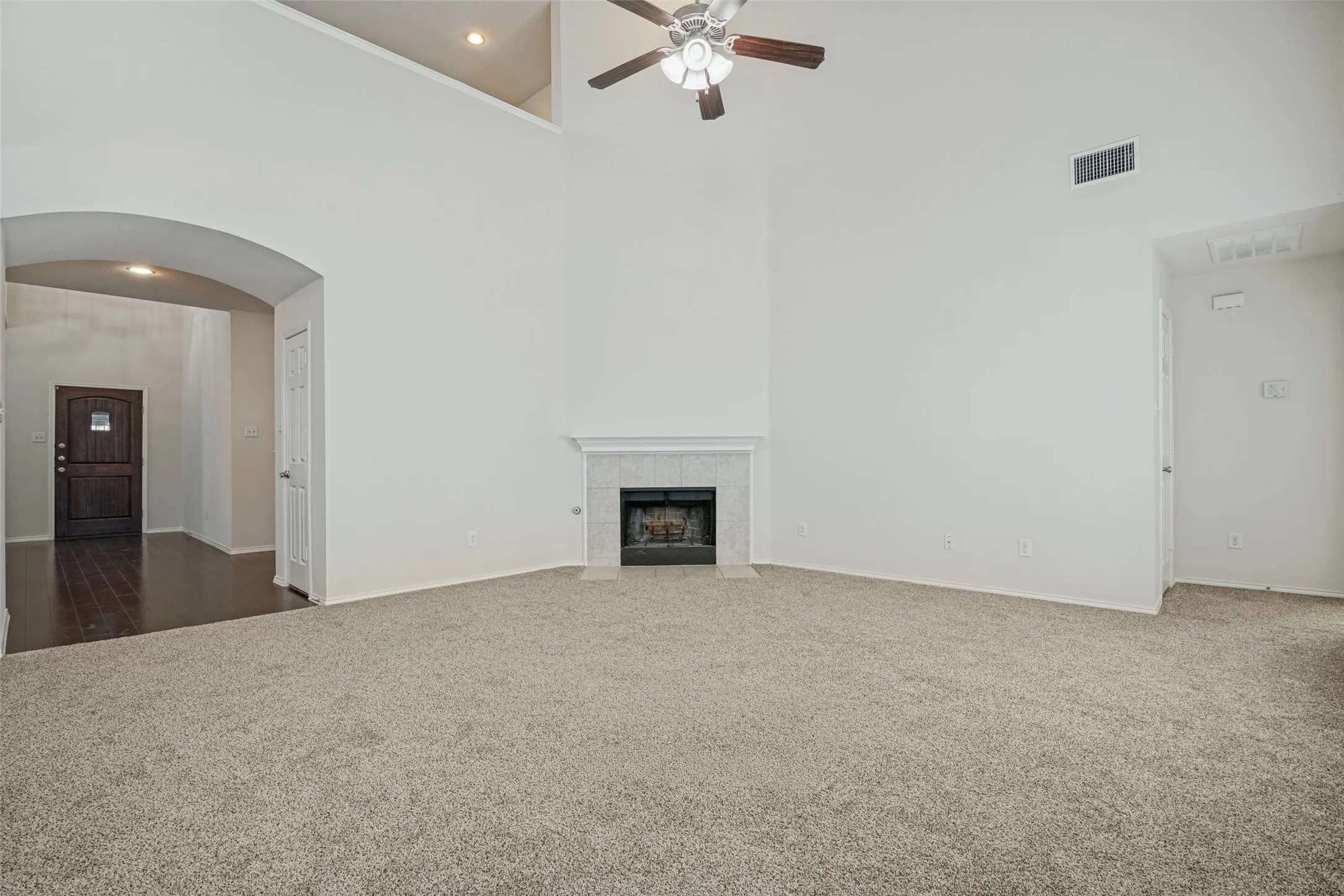 Single Family Residence For Rent in Collin County , 1612 Ringtail Drive, Wylie, Texas 75098, 5 Bedroom, 3 Bathroom, 2 Garage spaces, 2,805 Sqft, built in 2015, mls#21420161, Real Estate Agent in Wylie, Homes For Rent in Collin county, Homes For Rent in Wylie, Realtor in Wylie Texas, Real Estate Brokerage Independent Realty Texas, Luminita Cordes Realtor