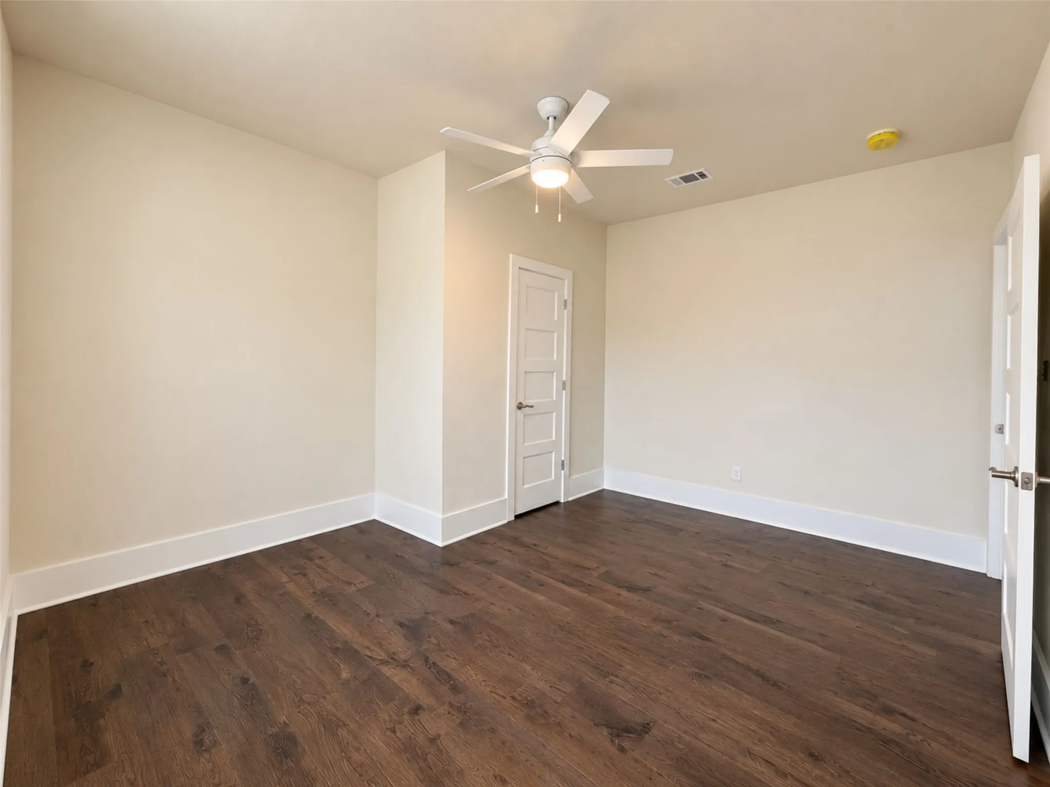 Single Family Residence For Sale in Hunt County , 1104 Park Street, Greenville, Texas 75401, 3 Bedroom, 2 Bathroom, Garage spaces, 1,470 Sqft, built in 1940, mls#21420173, Real Estate Agent in Greenville, Homes For Sale in Hunt county, Homes For Sale in Greenville, Realtor in Greenville Texas, Real Estate Brokerage Independent Realty Texas, Luminita Cordes Realtor