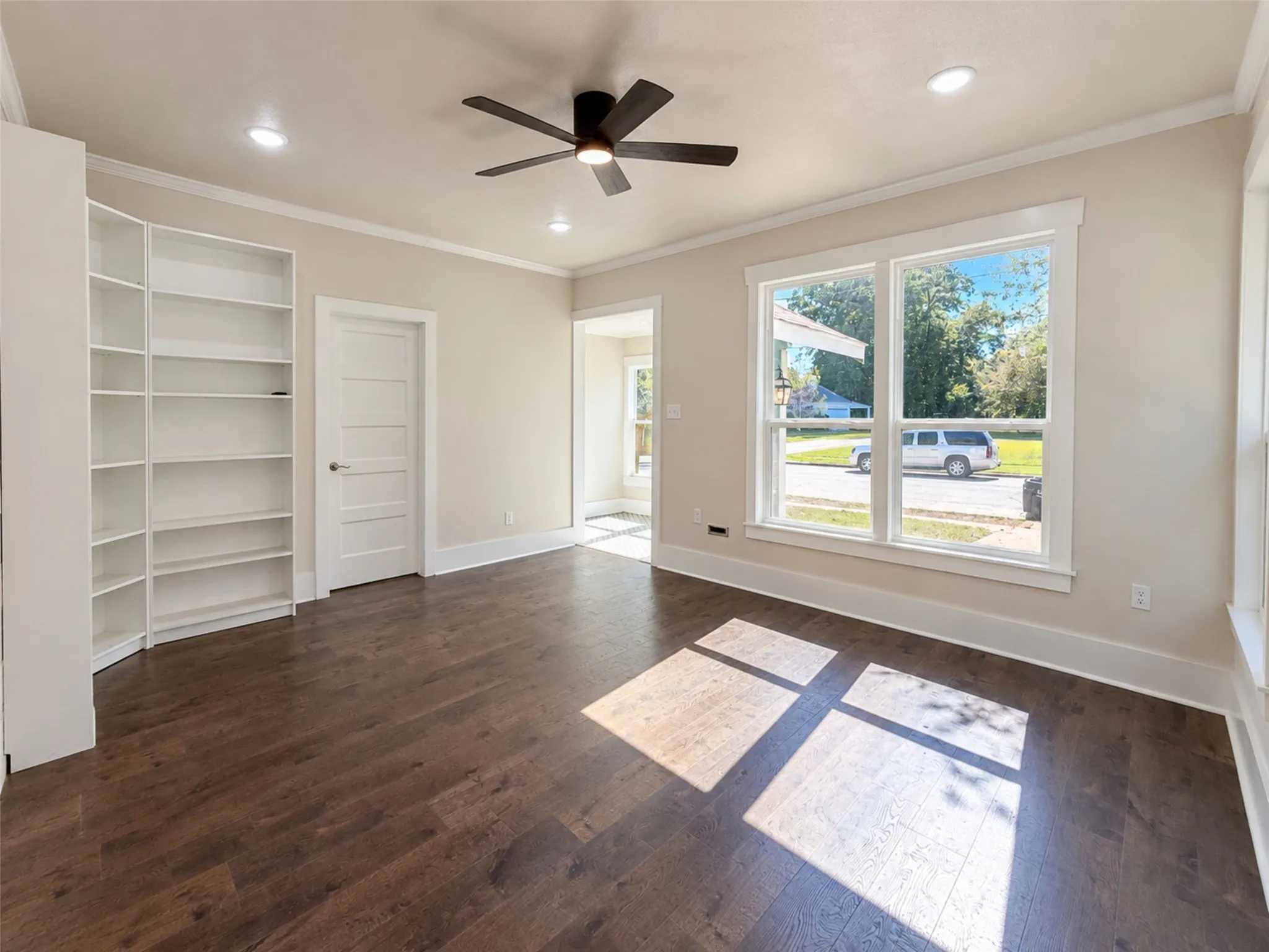 Single Family Residence For Sale in Hunt County , 1104 Park Street, Greenville, Texas 75401, 3 Bedroom, 2 Bathroom, Garage spaces, 1,470 Sqft, built in 1940, mls#21420173, Real Estate Agent in Greenville, Homes For Sale in Hunt county, Homes For Sale in Greenville, Realtor in Greenville Texas, Real Estate Brokerage Independent Realty Texas, Luminita Cordes Realtor