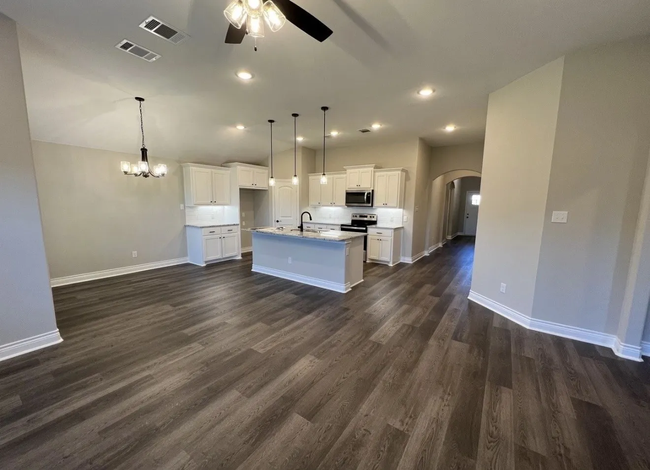 Single Family Residence For Rent in Hunt County , 7505 Scott Lane, Greenville, Texas 75402, 4 Bedroom, 2 Bathroom, 2 Garage spaces, 1,658 Sqft, built in 2023, mls#21420194, Real Estate Agent in Greenville, Homes For Rent in Hunt county, Homes For Rent in Greenville, Realtor in Greenville Texas, Real Estate Brokerage Independent Realty Texas, Luminita Cordes Realtor