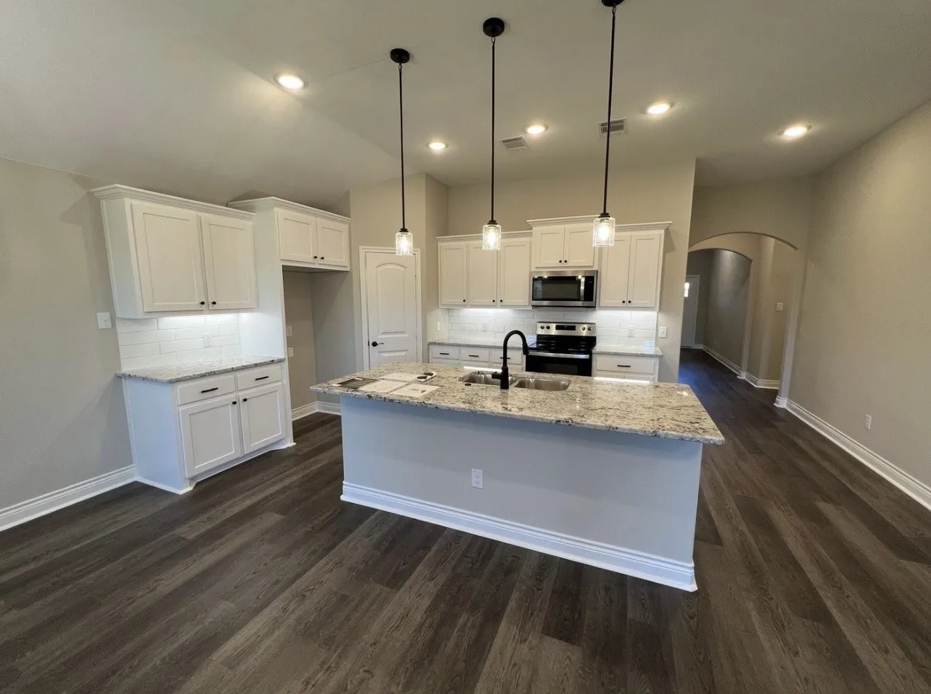 Single Family Residence For Rent in Hunt County , 7505 Scott Lane, Greenville, Texas 75402, 4 Bedroom, 2 Bathroom, 2 Garage spaces, 1,658 Sqft, built in 2023, mls#21420194, Real Estate Agent in Greenville, Homes For Rent in Hunt county, Homes For Rent in Greenville, Realtor in Greenville Texas, Real Estate Brokerage Independent Realty Texas, Luminita Cordes Realtor