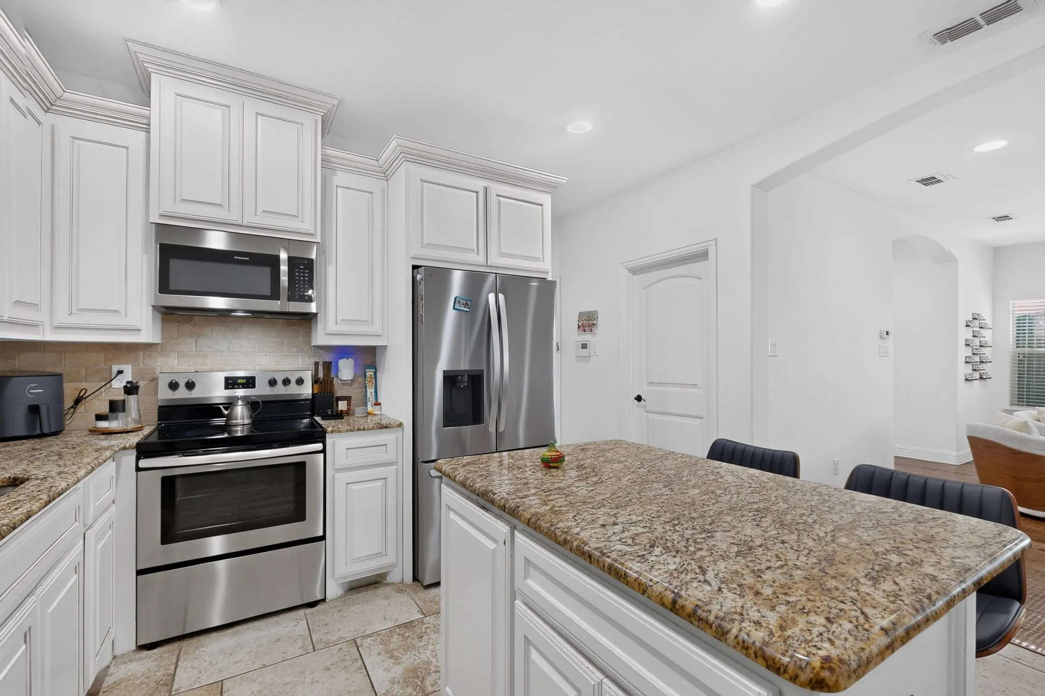 Single Family Residence For Rent in Dallas County , 6606 Windward View Drive, Rowlett, Texas 75088, 4 Bedroom, 4 Bathroom, 2 Garage spaces, 2,645 Sqft, built in 2017, mls#21420219, Real Estate Agent in Rowlett, Homes For Rent in Dallas county, Homes For Rent in Rowlett, Realtor in Rowlett Texas, Real Estate Brokerage Independent Realty Texas, Luminita Cordes Realtor