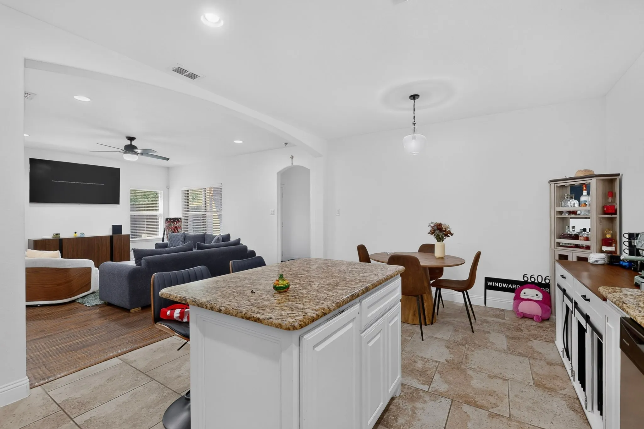Single Family Residence For Rent in Dallas County , 6606 Windward View Drive, Rowlett, Texas 75088, 4 Bedroom, 4 Bathroom, 2 Garage spaces, 2,645 Sqft, built in 2017, mls#21420219, Real Estate Agent in Rowlett, Homes For Rent in Dallas county, Homes For Rent in Rowlett, Realtor in Rowlett Texas, Real Estate Brokerage Independent Realty Texas, Luminita Cordes Realtor
