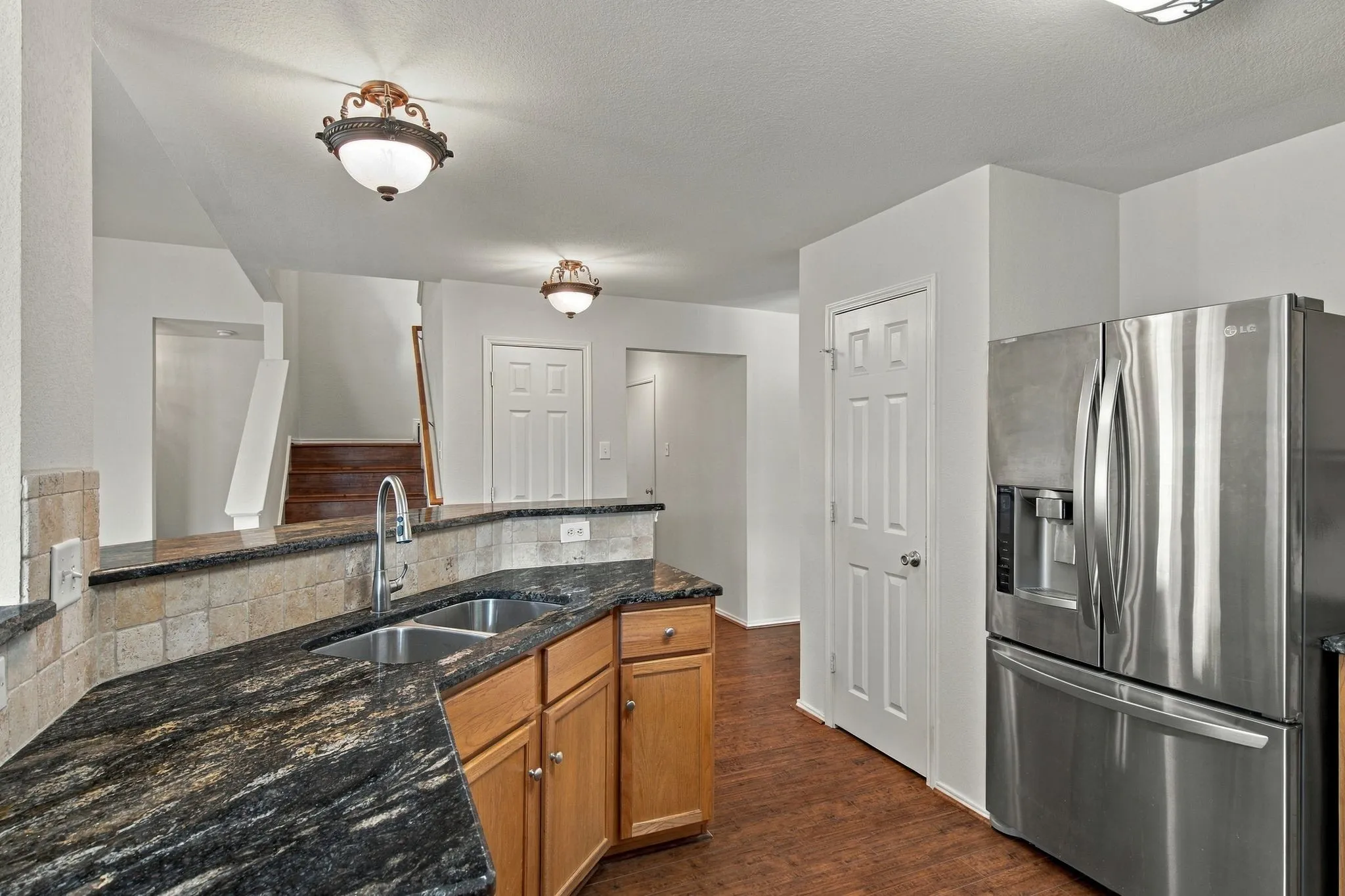 Single Family Residence For Sale in Tarrant County , 13041 Fencerow Road, Fort Worth, Texas 76244, 4 Bedroom, 3 Bathroom, 2 Garage spaces, 2,809 Sqft, built in 2005, mls#21420202, Real Estate Agent in Fort Worth, Homes For Sale in Tarrant county, Homes For Sale in Fort Worth, Realtor in Fort Worth Texas, Real Estate Brokerage Independent Realty Texas, Luminita Cordes Realtor