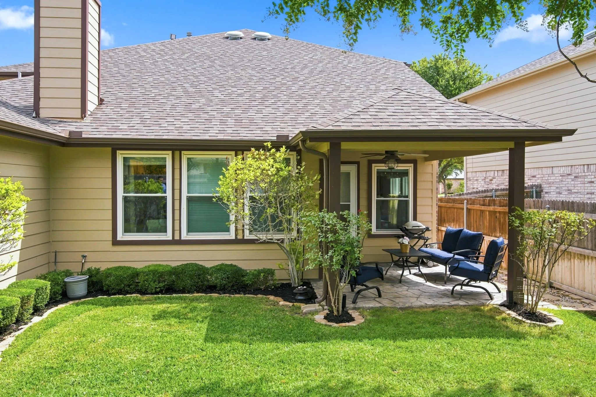 Single Family Residence For Sale in Tarrant County , 13041 Fencerow Road, Fort Worth, Texas 76244, 4 Bedroom, 3 Bathroom, 2 Garage spaces, 2,809 Sqft, built in 2005, mls#21420202, Real Estate Agent in Fort Worth, Homes For Sale in Tarrant county, Homes For Sale in Fort Worth, Realtor in Fort Worth Texas, Real Estate Brokerage Independent Realty Texas, Luminita Cordes Realtor