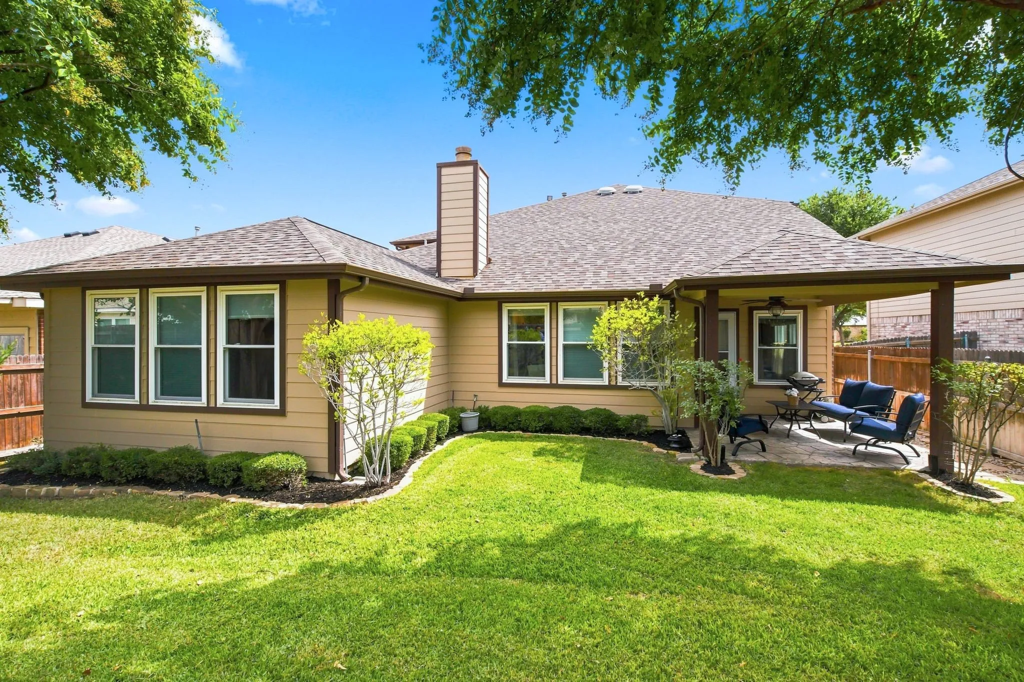 Single Family Residence For Sale in Tarrant County , 13041 Fencerow Road, Fort Worth, Texas 76244, 4 Bedroom, 3 Bathroom, 2 Garage spaces, 2,809 Sqft, built in 2005, mls#21420202, Real Estate Agent in Fort Worth, Homes For Sale in Tarrant county, Homes For Sale in Fort Worth, Realtor in Fort Worth Texas, Real Estate Brokerage Independent Realty Texas, Luminita Cordes Realtor