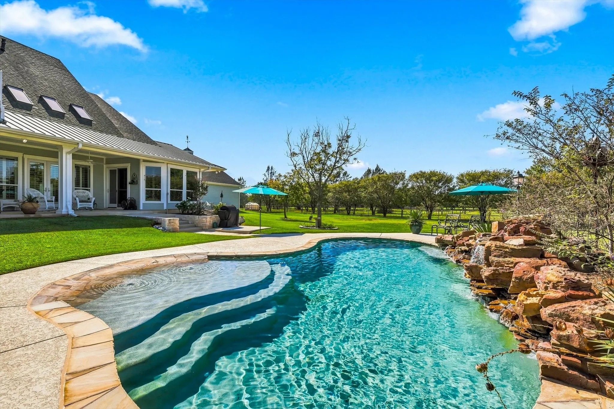 Single Family Residence For Sale in Tarrant County , 7949 Grimsley Gibson Road, Mansfield, Texas 76063, 3 Bedroom, 3 Bathroom, 2 Garage spaces, 3,298 Sqft, built in 2009, mls#21419868, Real Estate Agent in Mansfield, Homes For Sale in Tarrant county, Homes For Sale in Mansfield, Realtor in Mansfield Texas, Real Estate Brokerage Independent Realty Texas, Luminita Cordes Realtor