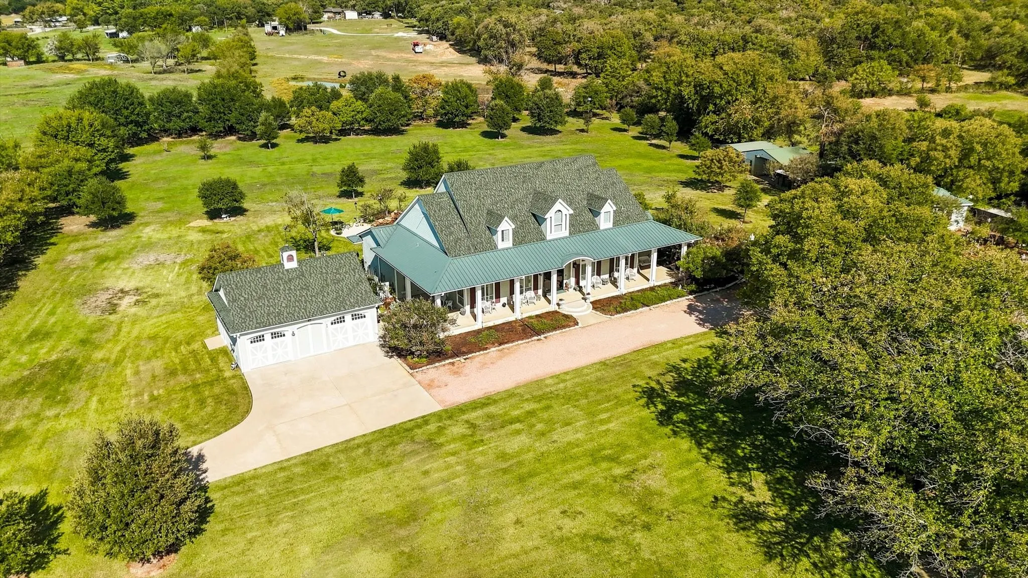 Single Family Residence For Sale in Tarrant County , 7949 Grimsley Gibson Road, Mansfield, Texas 76063, 3 Bedroom, 3 Bathroom, 2 Garage spaces, 3,298 Sqft, built in 2009, mls#21419868, Real Estate Agent in Mansfield, Homes For Sale in Tarrant county, Homes For Sale in Mansfield, Realtor in Mansfield Texas, Real Estate Brokerage Independent Realty Texas, Luminita Cordes Realtor