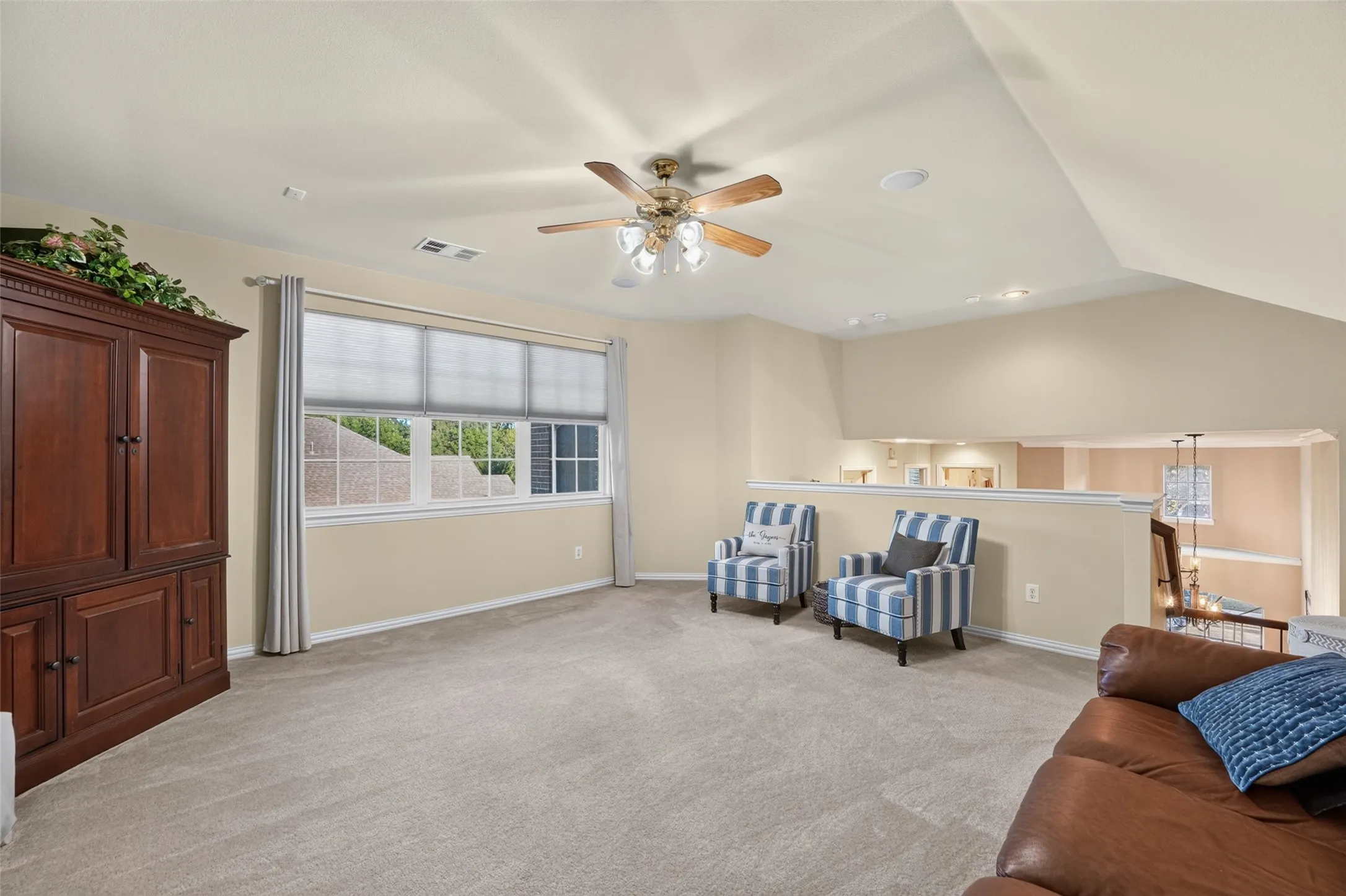 Single Family Residence For Sale in Collin County , 6531 Shadywood Drive, Frisco, Texas 75035, 4 Bedroom, 3 Bathroom, 2 Garage spaces, 2,783 Sqft, built in 2002, mls#21409899, Real Estate Agent in Frisco, Homes For Sale in Collin county, Homes For Sale in Frisco, Realtor in Frisco Texas, Real Estate Brokerage Independent Realty Texas, Luminita Cordes Realtor