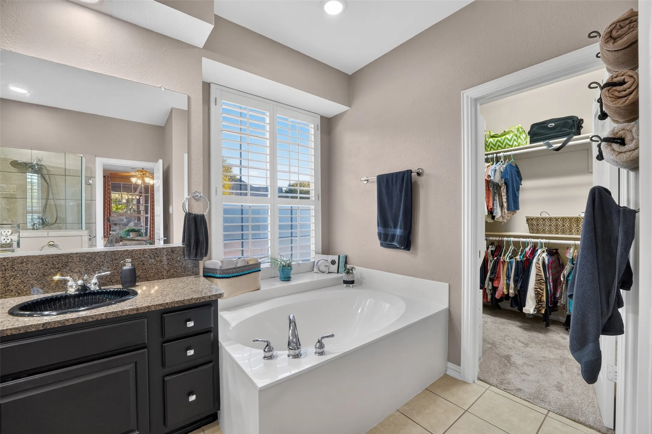Single Family Residence For Sale in Collin County , 6531 Shadywood Drive, Frisco, Texas 75035, 4 Bedroom, 3 Bathroom, 2 Garage spaces, 2,783 Sqft, built in 2002, mls#21409899, Real Estate Agent in Frisco, Homes For Sale in Collin county, Homes For Sale in Frisco, Realtor in Frisco Texas, Real Estate Brokerage Independent Realty Texas, Luminita Cordes Realtor