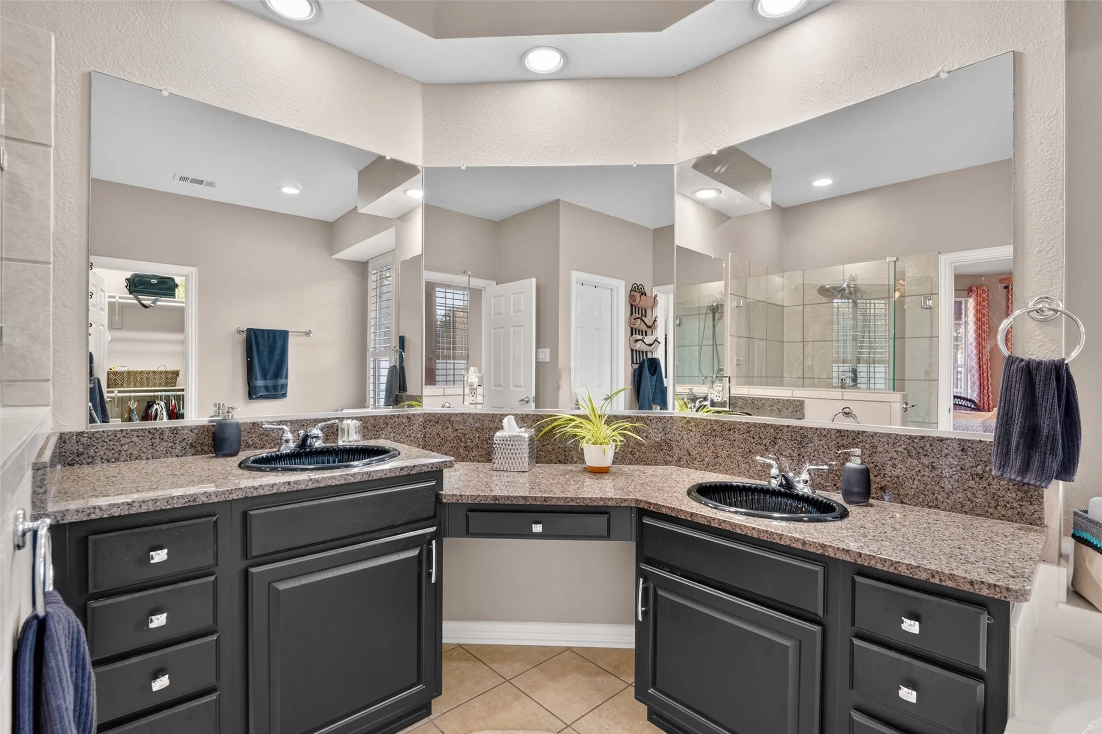 Single Family Residence For Sale in Collin County , 6531 Shadywood Drive, Frisco, Texas 75035, 4 Bedroom, 3 Bathroom, 2 Garage spaces, 2,783 Sqft, built in 2002, mls#21409899, Real Estate Agent in Frisco, Homes For Sale in Collin county, Homes For Sale in Frisco, Realtor in Frisco Texas, Real Estate Brokerage Independent Realty Texas, Luminita Cordes Realtor