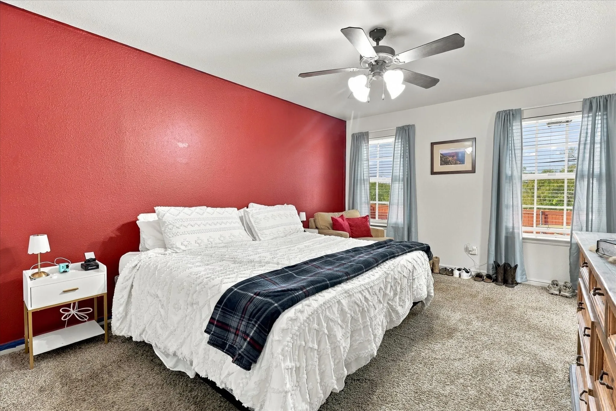 Single Family Residence For Sale in Denton County , 2924 Englefield Green, Denton, Texas 76207, 3 Bedroom, 2 Bathroom, 2 Garage spaces, 1,469 Sqft, built in 2011, mls#21419892, Real Estate Agent in Denton, Homes For Sale in Denton county, Homes For Sale in Denton, Realtor in Denton Texas, Real Estate Brokerage Independent Realty Texas, Luminita Cordes Realtor