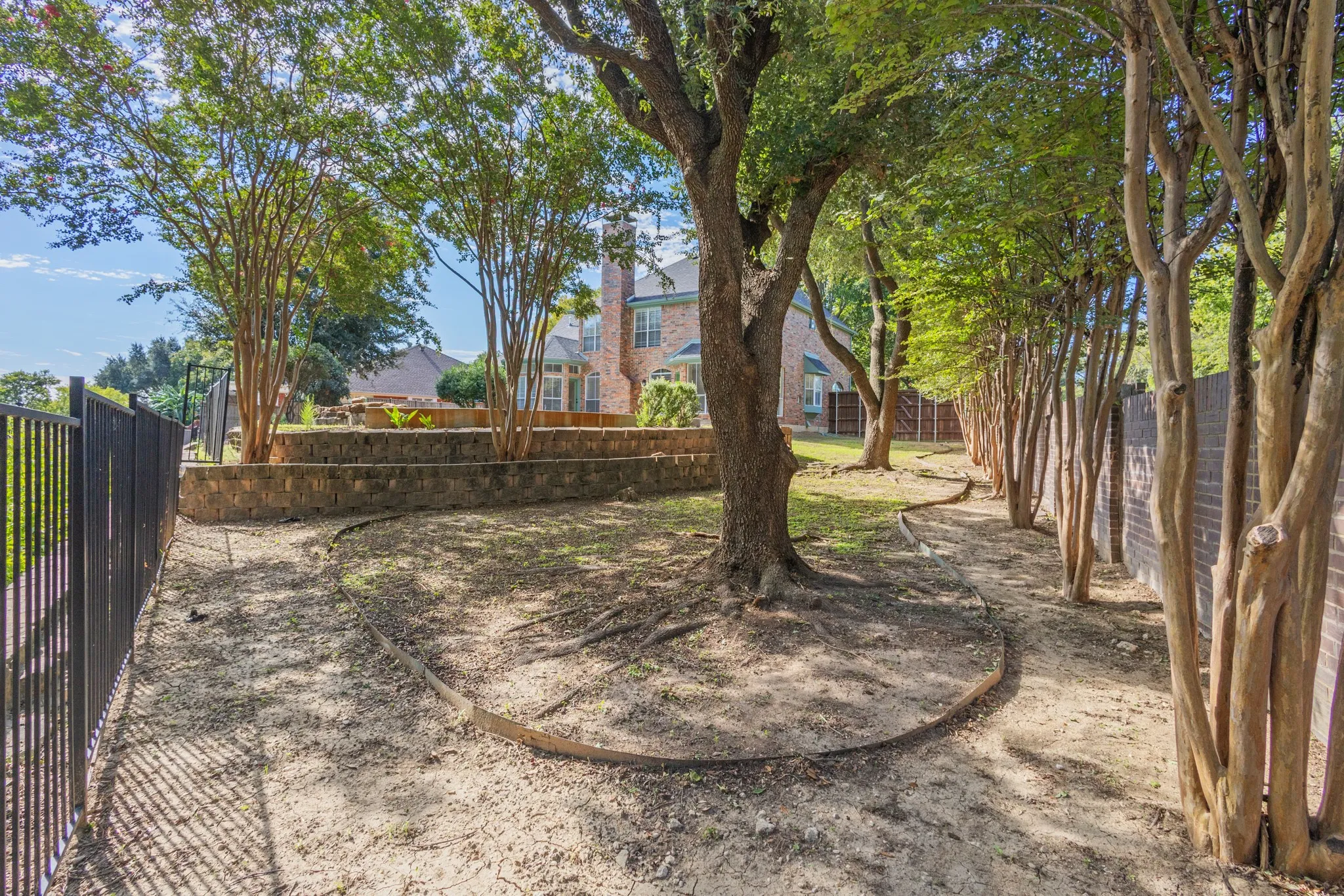 Single Family Residence For Sale in Dallas County , 4510 Vista Creek Drive, Rowlett, Texas 75088, 5 Bedroom, 4 Bathroom, 2 Garage spaces, 3,306 Sqft, built in 1996, mls#21419893, Real Estate Agent in Rowlett, Homes For Sale in Dallas county, Homes For Sale in Rowlett, Realtor in Rowlett Texas, Real Estate Brokerage Independent Realty Texas, Luminita Cordes Realtor