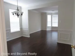 Single Family Residence For Rent in Tarrant County , 2639 Cedar View Drive, Arlington, Texas 76006, 4 Bedroom, 3 Bathroom, 2 Garage spaces, 2,680 Sqft, built in 1995, mls#21397252, Real Estate Agent in Arlington, Homes For Rent in Tarrant county, Homes For Rent in Arlington, Realtor in Arlington Texas, Real Estate Brokerage Independent Realty Texas, Luminita Cordes Realtor