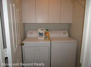 Single Family Residence For Rent in Tarrant County , 2639 Cedar View Drive, Arlington, Texas 76006, 4 Bedroom, 3 Bathroom, 2 Garage spaces, 2,680 Sqft, built in 1995, mls#21397252, Real Estate Agent in Arlington, Homes For Rent in Tarrant county, Homes For Rent in Arlington, Realtor in Arlington Texas, Real Estate Brokerage Independent Realty Texas, Luminita Cordes Realtor
