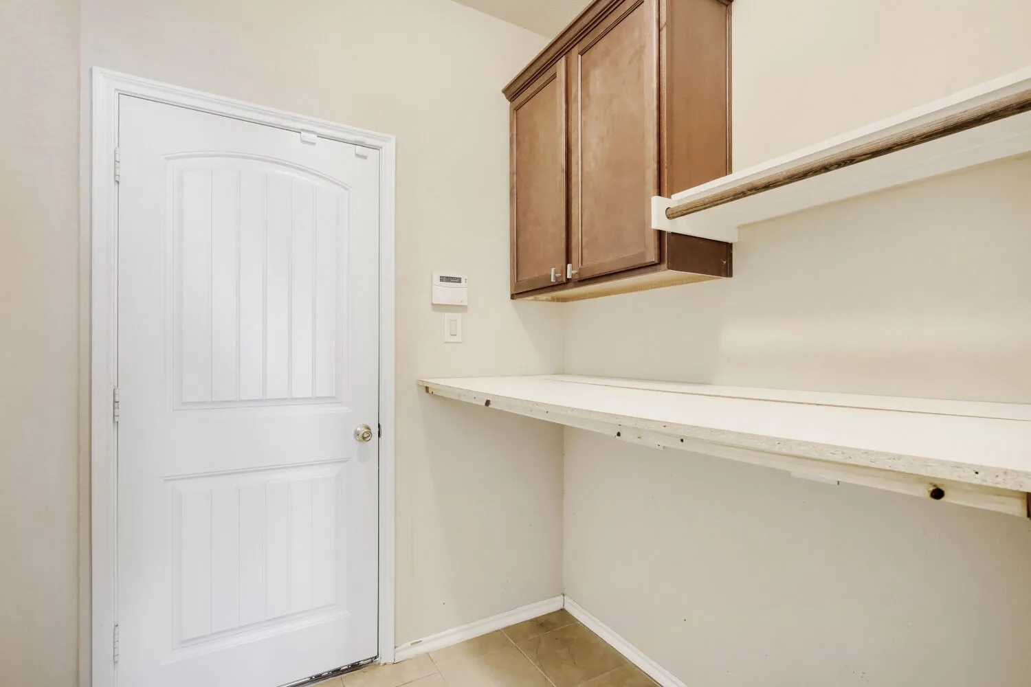 Single Family Residence For Sale in Denton County , 8732 Yosemite Trail, Cross Roads, Texas 76227, 3 Bedroom, 2 Bathroom, 2 Garage spaces, 1,675 Sqft, built in 2014, mls#21417415, Real Estate Agent in Cross Roads, Homes For Sale in Denton county, Homes For Sale in Cross Roads, Realtor in Cross Roads Texas, Real Estate Brokerage Independent Realty Texas, Luminita Cordes Realtor