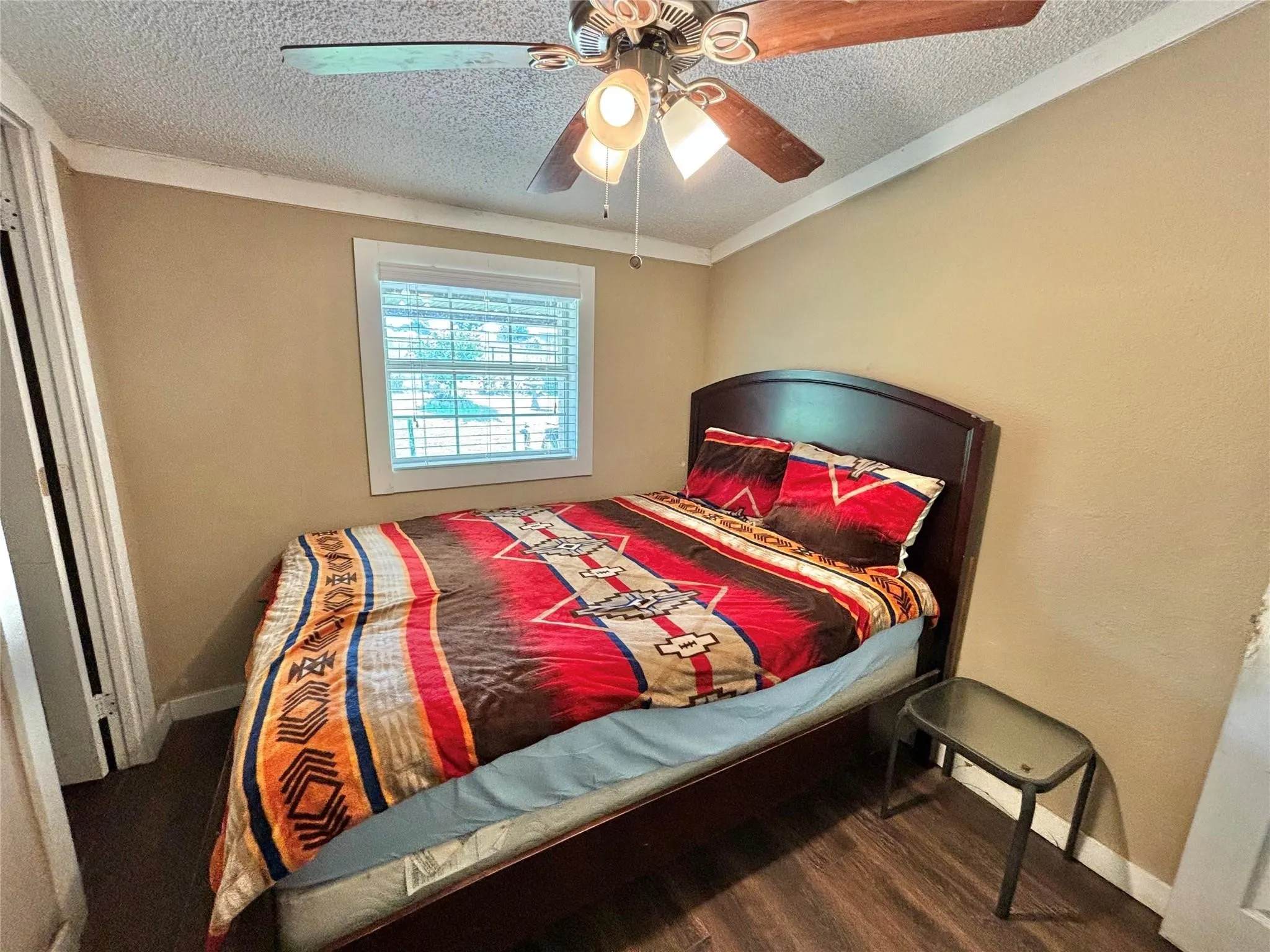 Manufactured Home For Sale in Parker County , 119 Overlook Trail, Azle, Texas 76020, 4 Bedroom, 2 Bathroom, Garage spaces, 1,288 Sqft, built in 1997, mls#21416992, Real Estate Agent in Azle, Homes For Sale in Parker county, Homes For Sale in Azle, Realtor in Azle Texas, Real Estate Brokerage Independent Realty Texas, Luminita Cordes Realtor