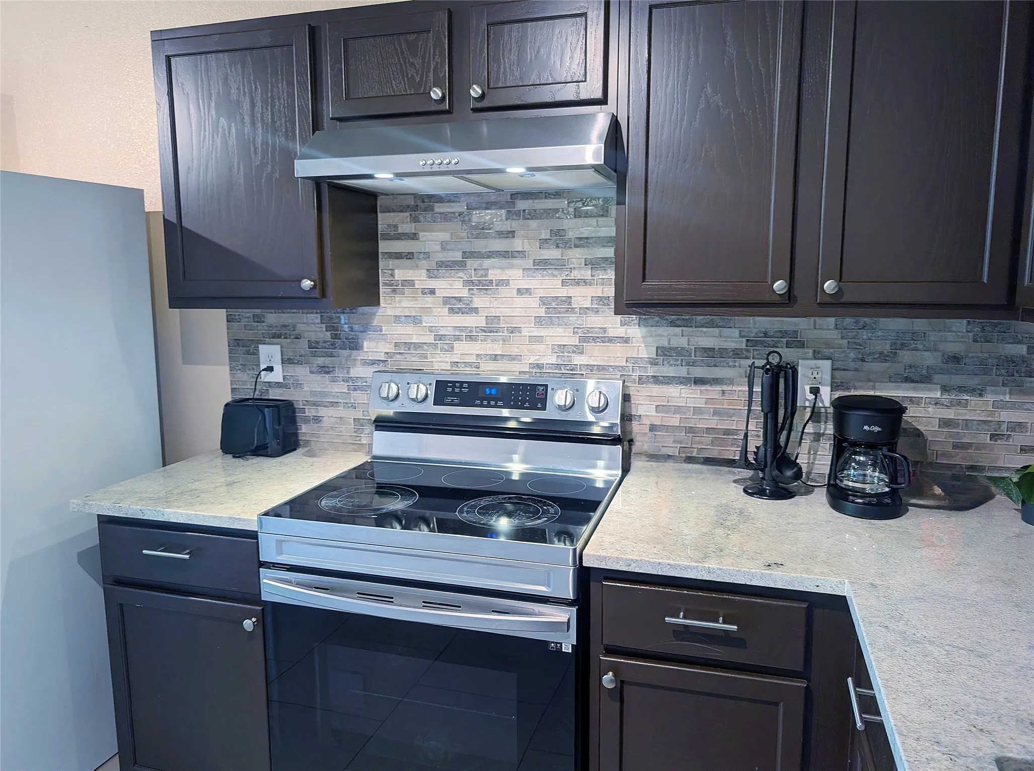 Single Family Residence For Sale in Tarrant County , 1105 Schenectady Road, Arlington, Texas 76017, 3 Bedroom, 2 Bathroom, 2 Garage spaces, 1,868 Sqft, built in 2003, mls#21420049, Real Estate Agent in Arlington, Homes For Sale in Tarrant county, Homes For Sale in Arlington, Realtor in Arlington Texas, Real Estate Brokerage Independent Realty Texas, Luminita Cordes Realtor