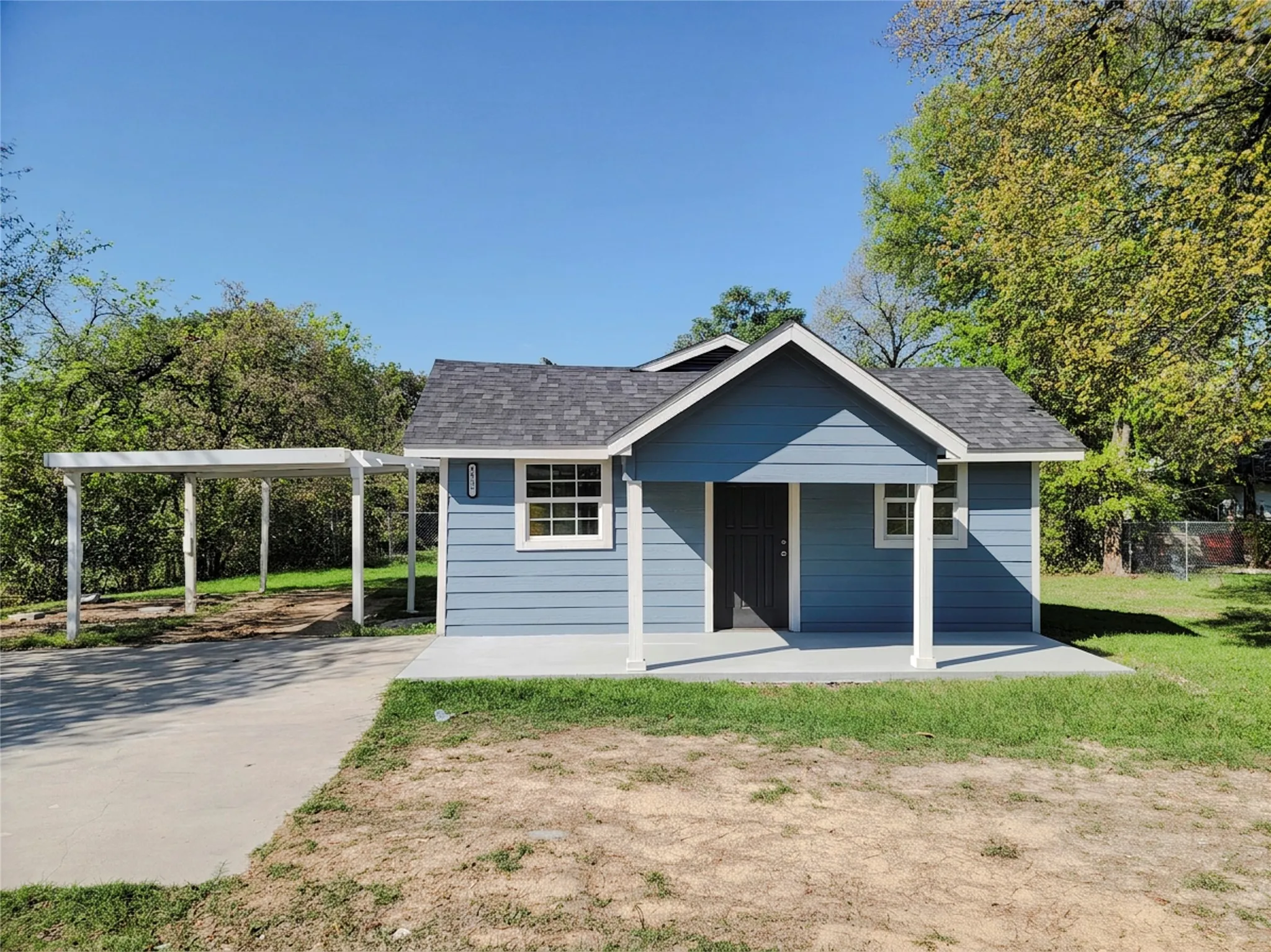 Single Family Residence For Rent in Tarrant County , 1415 Roberts Cut Off Road, River Oaks, Texas 76114, 2 Bedroom, 1 Bathroom, Garage spaces, 884 Sqft, built in 1943, mls#21405137, Real Estate Agent in River Oaks, Homes For Rent in Tarrant county, Homes For Rent in River Oaks, Realtor in River Oaks Texas, Real Estate Brokerage Independent Realty Texas, Luminita Cordes Realtor
