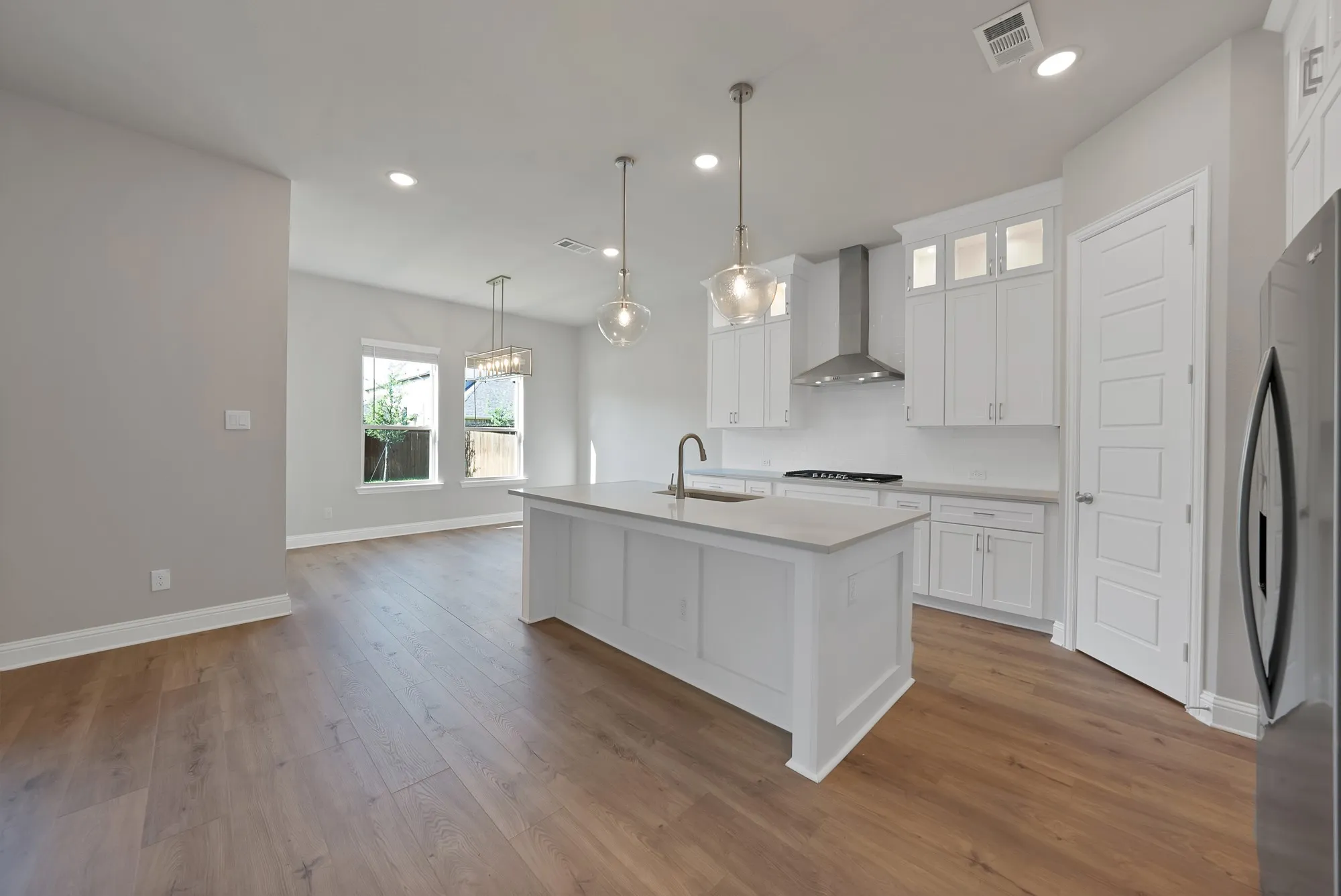Single Family Residence For Rent in Collin County , 3113 Creek Meadow Drive, Anna, Texas 75409, 5 Bedroom, 5 Bathroom, 3 Garage spaces, 3,352 Sqft, built in 2022, mls#21419775, Real Estate Agent in Anna, Homes For Rent in Collin county, Homes For Rent in Anna, Realtor in Anna Texas, Real Estate Brokerage Independent Realty Texas, Luminita Cordes Realtor