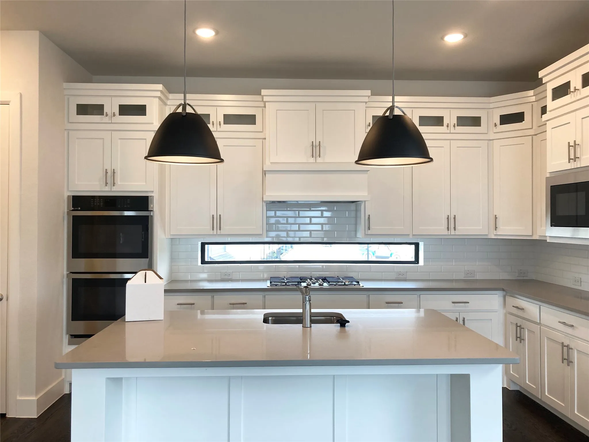 Townhouse For Sale in Dallas County , 8611 War Admiral Drive, Rowlett, Texas 75088, 3 Bedroom, 4 Bathroom, 2 Garage spaces, 1,998 Sqft, built in 2022, mls#21419682, Real Estate Agent in Rowlett, Homes For Sale in Dallas county, Homes For Sale in Rowlett, Realtor in Rowlett Texas, Real Estate Brokerage Independent Realty Texas, Luminita Cordes Realtor