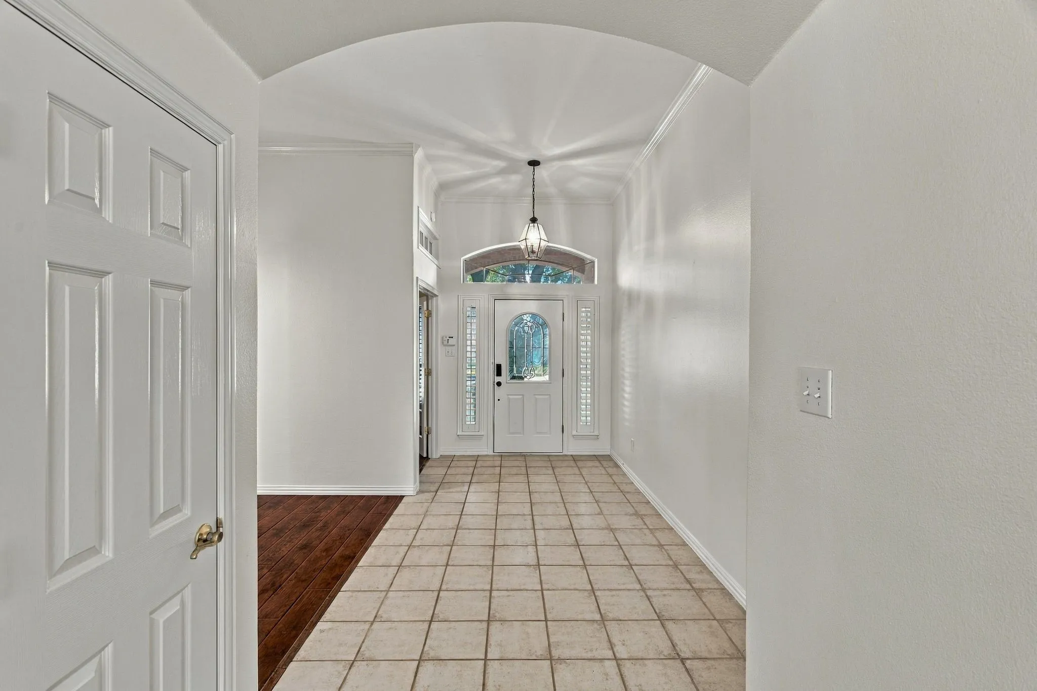 Single Family Residence For Sale in Tarrant County , 8532 Western Meadows Drive, Fort Worth, Texas 76244, 3 Bedroom, 2 Bathroom, 2 Garage spaces, 2,150 Sqft, built in 2000, mls#21420320, Real Estate Agent in Fort Worth, Homes For Sale in Tarrant county, Homes For Sale in Fort Worth, Realtor in Fort Worth Texas, Real Estate Brokerage Independent Realty Texas, Luminita Cordes Realtor