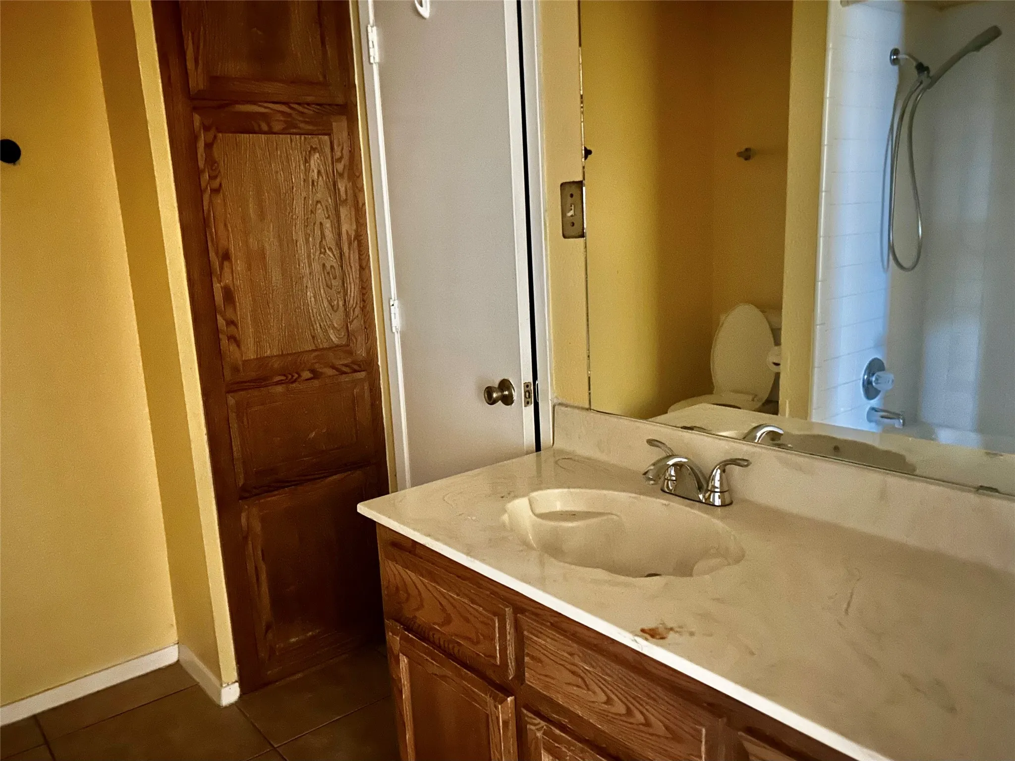 Duplex For Rent in Tarrant County , 2310 Miguel Lane, Arlington, Texas 76016, 2 Bedroom, 2 Bathroom, Garage spaces, 970 Sqft, built in 1984, mls#21420467, Real Estate Agent in Arlington, Homes For Rent in Tarrant county, Homes For Rent in Arlington, Realtor in Arlington Texas, Real Estate Brokerage Independent Realty Texas, Luminita Cordes Realtor
