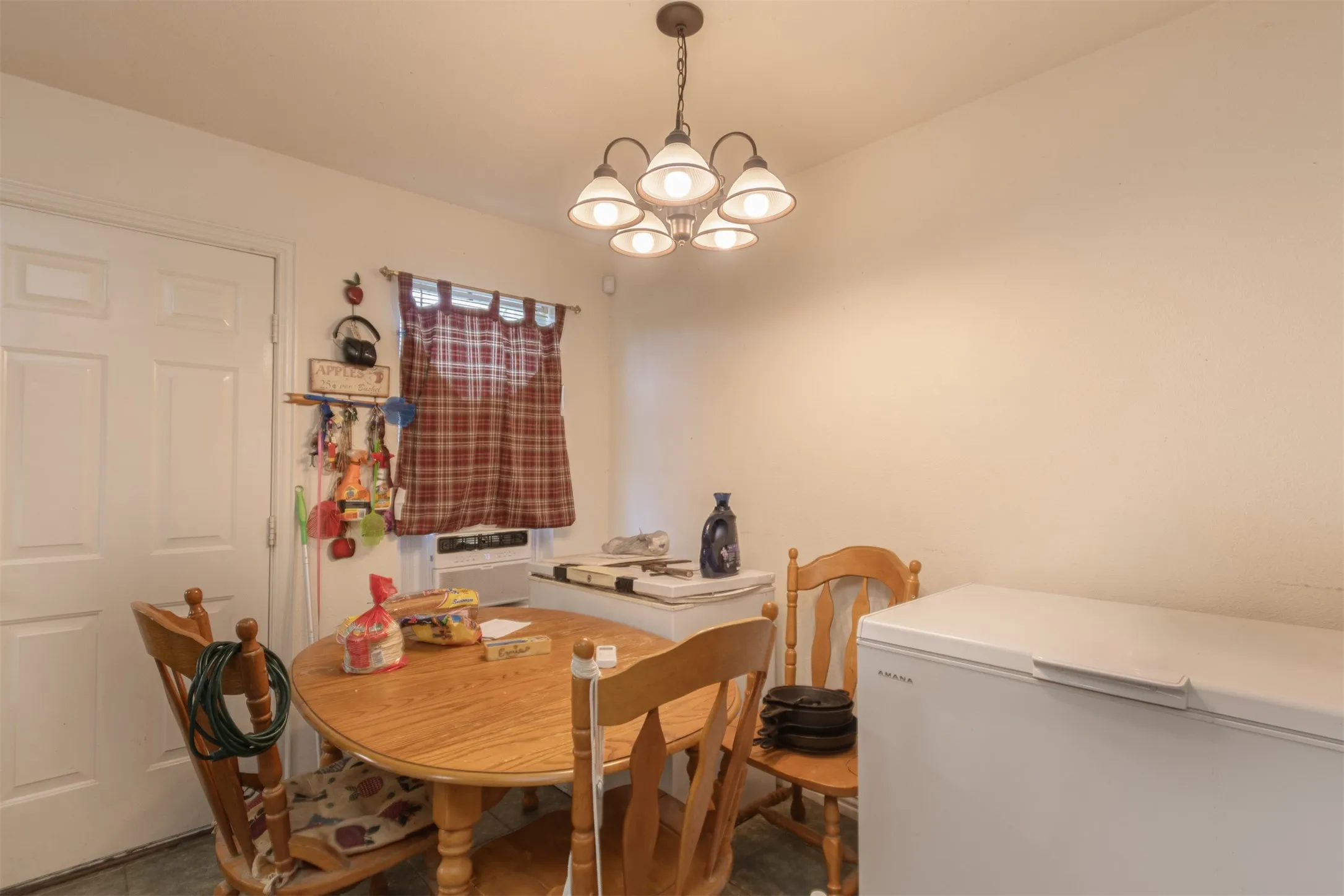 Single Family Residence For Sale in Hunt County , 2601 W County Road 3306, Greenville, Texas 75402, 3 Bedroom, 2 Bathroom, Garage spaces, 1,280 Sqft, built in 2005, mls#21420480, Real Estate Agent in Greenville, Homes For Sale in Hunt county, Homes For Sale in Greenville, Realtor in Greenville Texas, Real Estate Brokerage Independent Realty Texas, Luminita Cordes Realtor