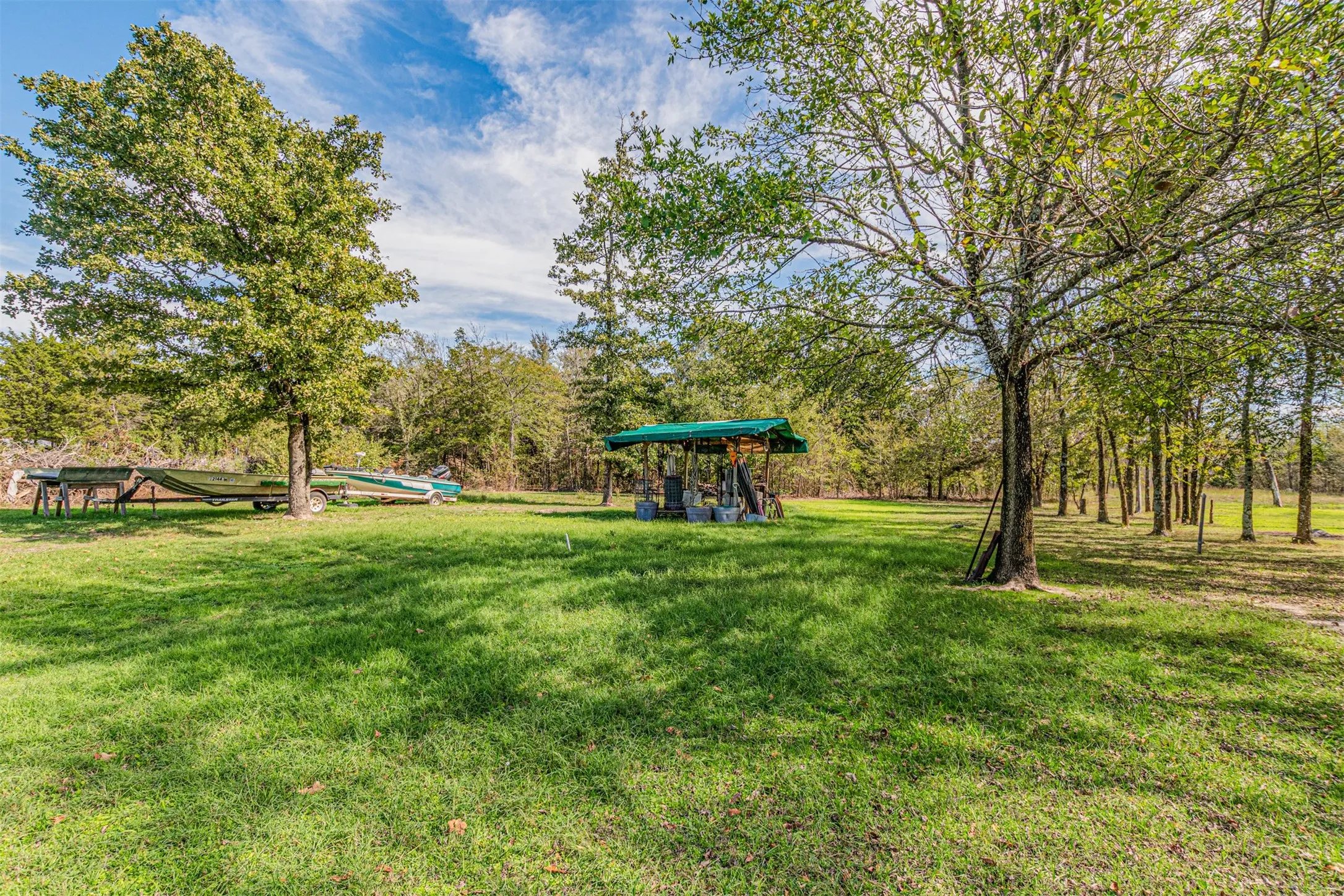 Single Family Residence For Sale in Hunt County , 2601 W County Road 3306, Greenville, Texas 75402, 3 Bedroom, 2 Bathroom, Garage spaces, 1,280 Sqft, built in 2005, mls#21420480, Real Estate Agent in Greenville, Homes For Sale in Hunt county, Homes For Sale in Greenville, Realtor in Greenville Texas, Real Estate Brokerage Independent Realty Texas, Luminita Cordes Realtor