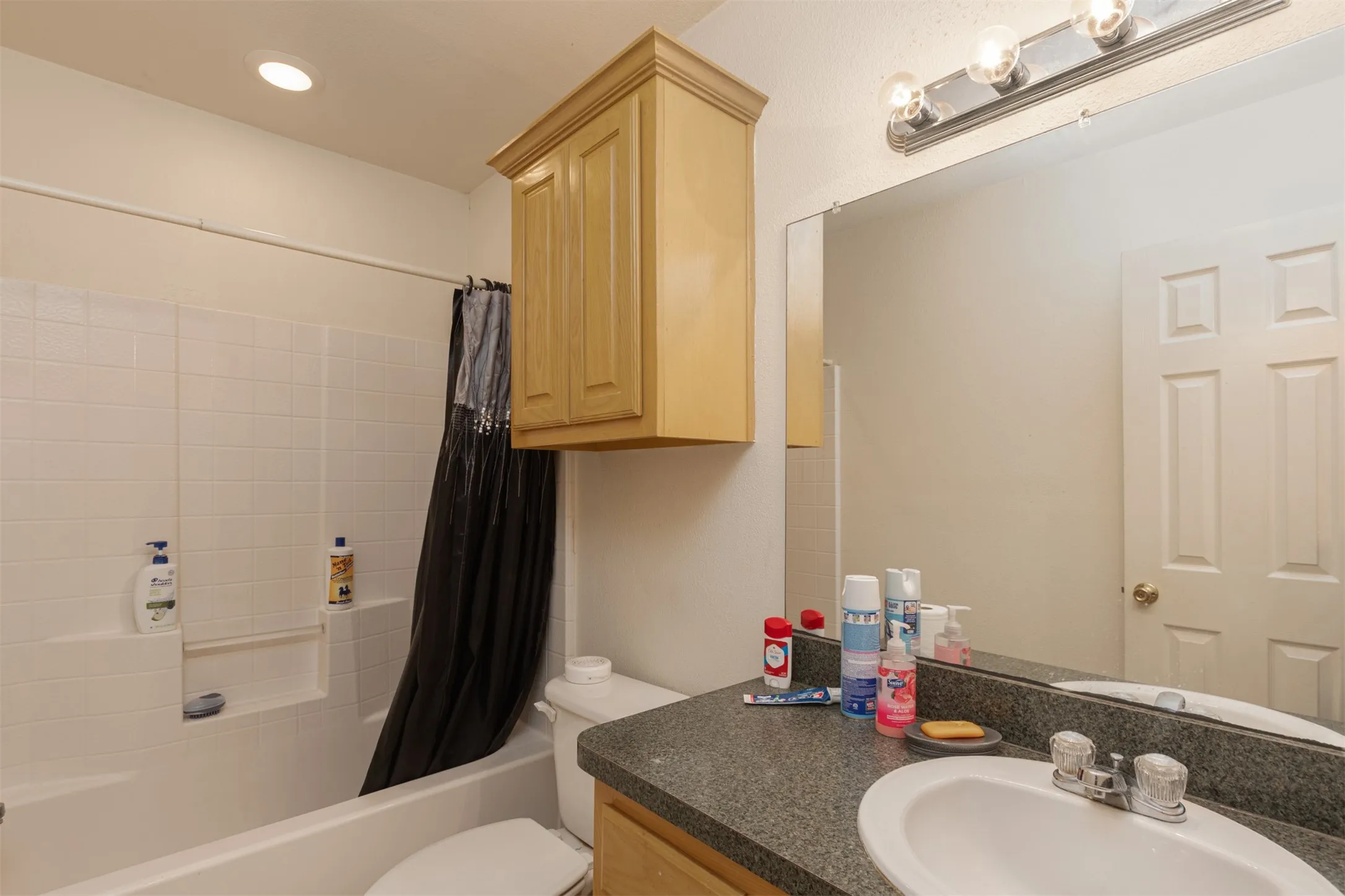 Single Family Residence For Sale in Hunt County , 2601 W County Road 3306, Greenville, Texas 75402, 3 Bedroom, 2 Bathroom, Garage spaces, 1,280 Sqft, built in 2005, mls#21420480, Real Estate Agent in Greenville, Homes For Sale in Hunt county, Homes For Sale in Greenville, Realtor in Greenville Texas, Real Estate Brokerage Independent Realty Texas, Luminita Cordes Realtor