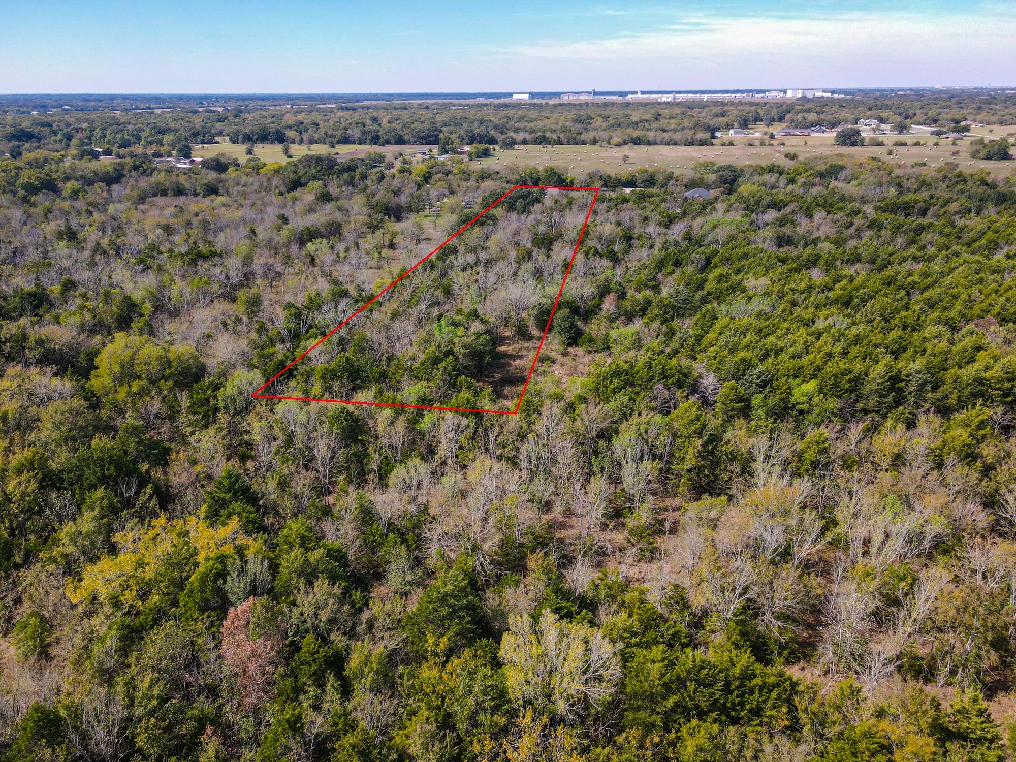 Single Family Residence For Sale in Hunt County , 2601 W County Road 3306, Greenville, Texas 75402, 3 Bedroom, 2 Bathroom, Garage spaces, 1,280 Sqft, built in 2005, mls#21420480, Real Estate Agent in Greenville, Homes For Sale in Hunt county, Homes For Sale in Greenville, Realtor in Greenville Texas, Real Estate Brokerage Independent Realty Texas, Luminita Cordes Realtor