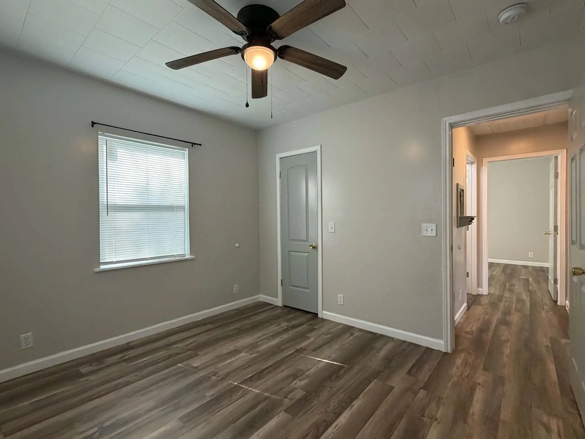 Single Family Residence For Sale in Wichita County , 1507 N 7th Street, Wichita Falls, Texas 76306, 3 Bedroom, 1 Bathroom, Garage spaces, 935 Sqft, built in 1944, mls#21420484, Real Estate Agent in Wichita Falls, Homes For Sale in Wichita county, Homes For Sale in Wichita Falls, Realtor in Wichita Falls Texas, Real Estate Brokerage Independent Realty Texas, Luminita Cordes Realtor