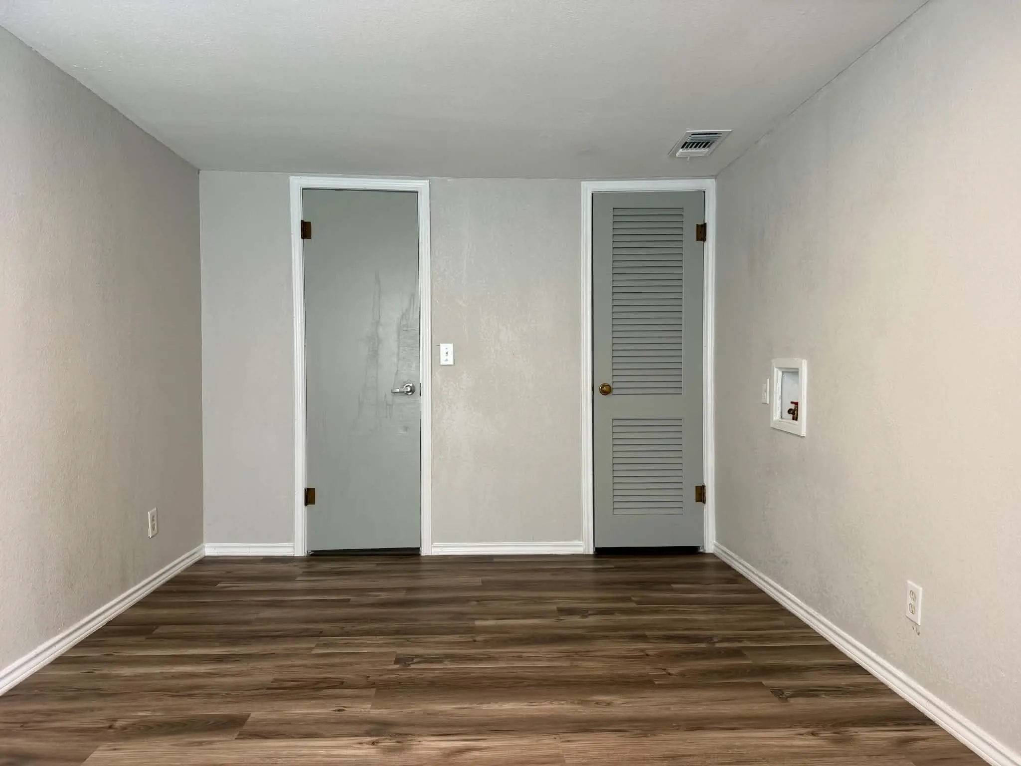 Single Family Residence For Sale in Wichita County , 1507 N 7th Street, Wichita Falls, Texas 76306, 3 Bedroom, 1 Bathroom, Garage spaces, 935 Sqft, built in 1944, mls#21420484, Real Estate Agent in Wichita Falls, Homes For Sale in Wichita county, Homes For Sale in Wichita Falls, Realtor in Wichita Falls Texas, Real Estate Brokerage Independent Realty Texas, Luminita Cordes Realtor