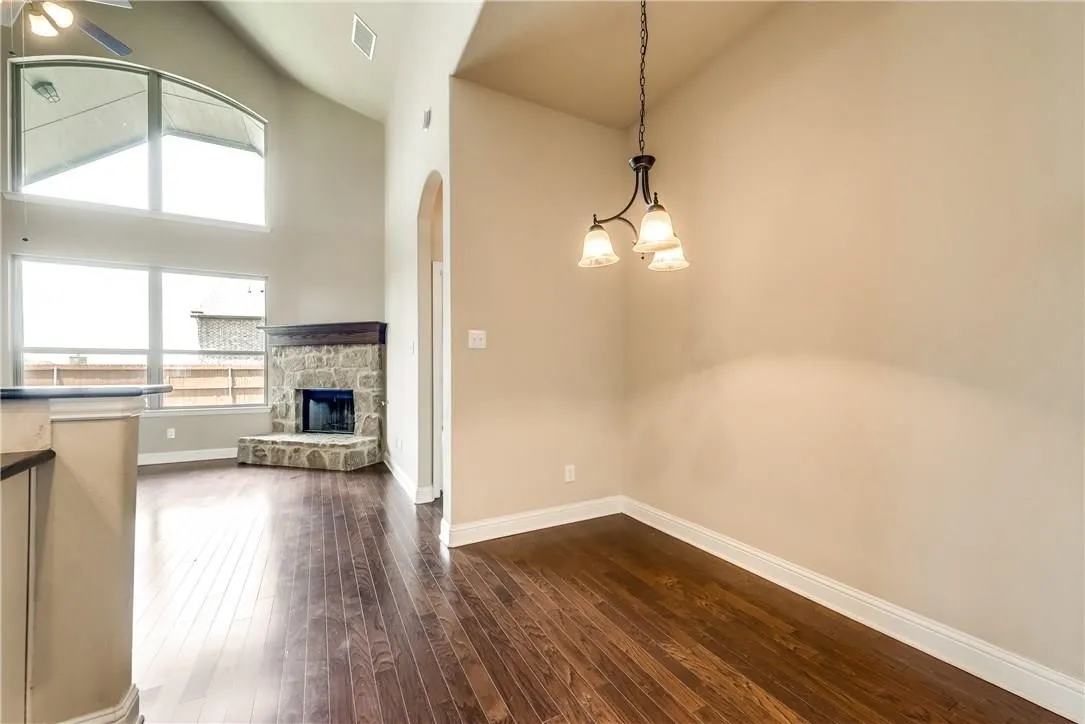 Single Family Residence For Rent in Rockwall County , 423 Florence Drive, Fate, Texas 75087, 3 Bedroom, 5 Bathroom, 2 Garage spaces, 2,936 Sqft, built in 2014, mls#21420488, Real Estate Agent in Fate, Homes For Rent in Rockwall county, Homes For Rent in Fate, Realtor in Fate Texas, Real Estate Brokerage Independent Realty Texas, Luminita Cordes Realtor
