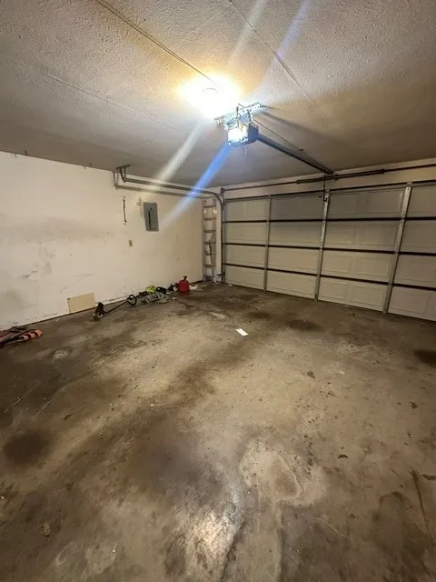 Single Family Residence For Sale in Dallas County , 545 Renee Lane, De Soto, Texas 75115, 3 Bedroom, 2 Bathroom, 2 Garage spaces, 1,718 Sqft, built in 1984, mls#21418042, Real Estate Agent in De Soto, Homes For Sale in Dallas county, Homes For Sale in De Soto, Realtor in De Soto Texas, Real Estate Brokerage Independent Realty Texas, Luminita Cordes Realtor