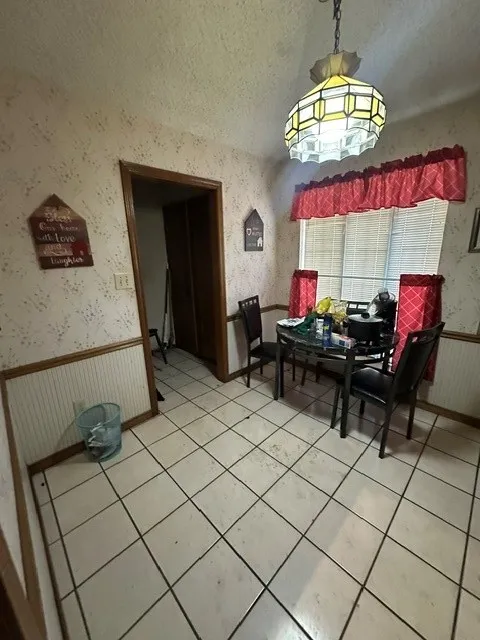 Single Family Residence For Sale in Dallas County , 545 Renee Lane, De Soto, Texas 75115, 3 Bedroom, 2 Bathroom, 2 Garage spaces, 1,718 Sqft, built in 1984, mls#21418042, Real Estate Agent in De Soto, Homes For Sale in Dallas county, Homes For Sale in De Soto, Realtor in De Soto Texas, Real Estate Brokerage Independent Realty Texas, Luminita Cordes Realtor