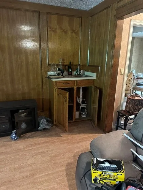 Single Family Residence For Sale in Dallas County , 545 Renee Lane, De Soto, Texas 75115, 3 Bedroom, 2 Bathroom, 2 Garage spaces, 1,718 Sqft, built in 1984, mls#21418042, Real Estate Agent in De Soto, Homes For Sale in Dallas county, Homes For Sale in De Soto, Realtor in De Soto Texas, Real Estate Brokerage Independent Realty Texas, Luminita Cordes Realtor
