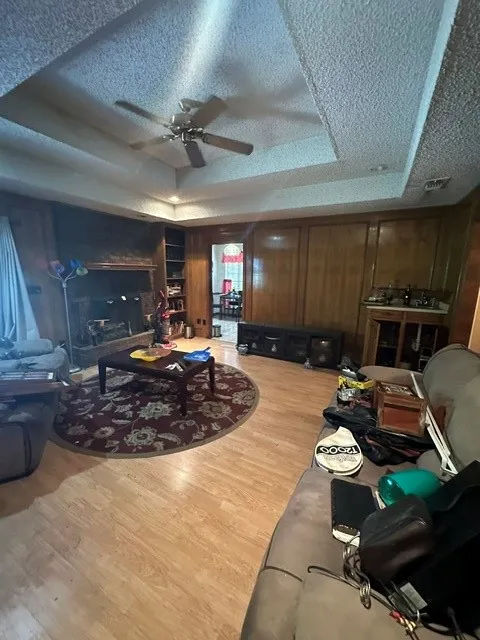 Single Family Residence For Sale in Dallas County , 545 Renee Lane, De Soto, Texas 75115, 3 Bedroom, 2 Bathroom, 2 Garage spaces, 1,718 Sqft, built in 1984, mls#21418042, Real Estate Agent in De Soto, Homes For Sale in Dallas county, Homes For Sale in De Soto, Realtor in De Soto Texas, Real Estate Brokerage Independent Realty Texas, Luminita Cordes Realtor