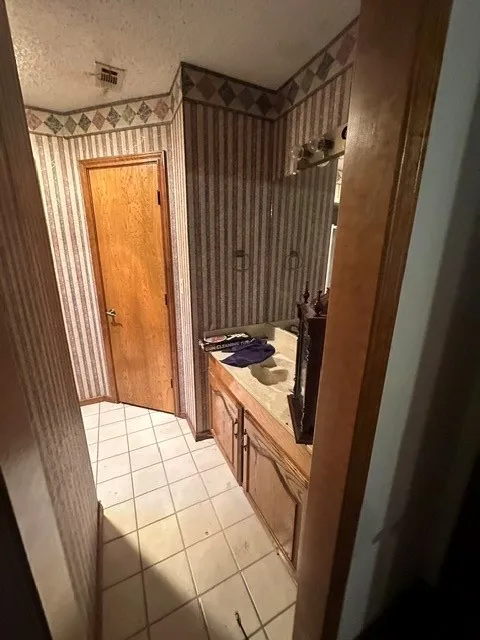 Single Family Residence For Sale in Dallas County , 545 Renee Lane, De Soto, Texas 75115, 3 Bedroom, 2 Bathroom, 2 Garage spaces, 1,718 Sqft, built in 1984, mls#21418042, Real Estate Agent in De Soto, Homes For Sale in Dallas county, Homes For Sale in De Soto, Realtor in De Soto Texas, Real Estate Brokerage Independent Realty Texas, Luminita Cordes Realtor
