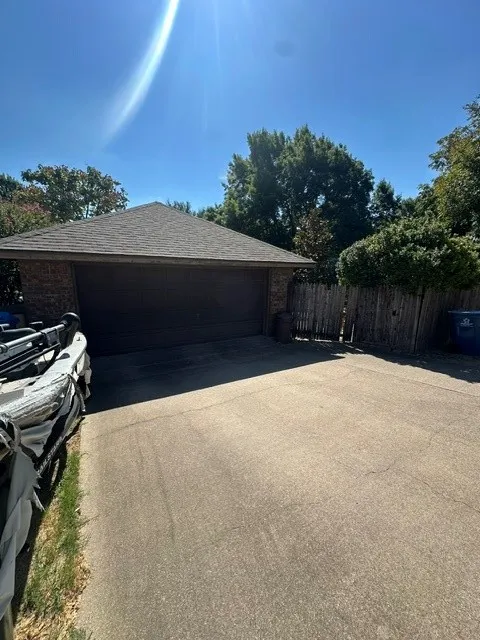 Single Family Residence For Sale in Dallas County , 545 Renee Lane, De Soto, Texas 75115, 3 Bedroom, 2 Bathroom, 2 Garage spaces, 1,718 Sqft, built in 1984, mls#21418042, Real Estate Agent in De Soto, Homes For Sale in Dallas county, Homes For Sale in De Soto, Realtor in De Soto Texas, Real Estate Brokerage Independent Realty Texas, Luminita Cordes Realtor