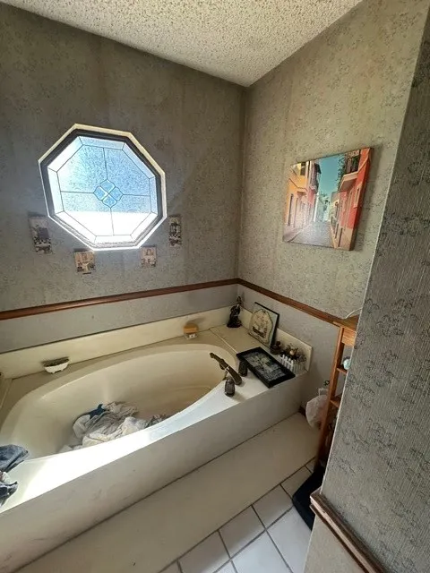 Single Family Residence For Sale in Dallas County , 545 Renee Lane, De Soto, Texas 75115, 3 Bedroom, 2 Bathroom, 2 Garage spaces, 1,718 Sqft, built in 1984, mls#21418042, Real Estate Agent in De Soto, Homes For Sale in Dallas county, Homes For Sale in De Soto, Realtor in De Soto Texas, Real Estate Brokerage Independent Realty Texas, Luminita Cordes Realtor