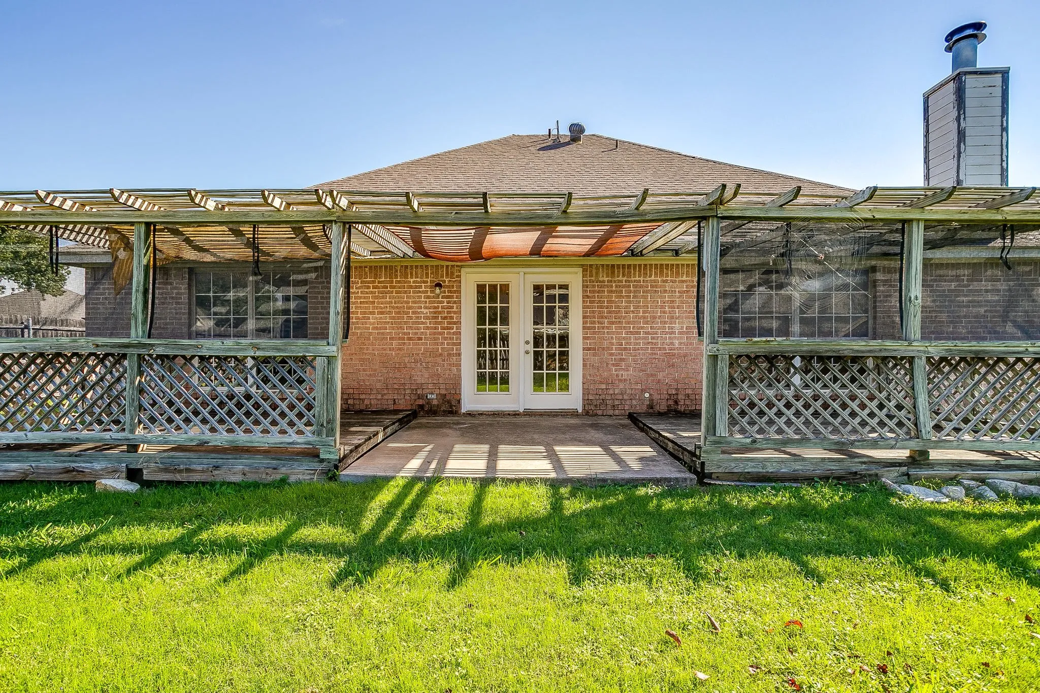 Single Family Residence For Rent in Parker County , 219 Aspen Loop, Aledo, Texas 76008, 3 Bedroom, 2 Bathroom, 2 Garage spaces, 1,754 Sqft, built in 1997, mls#21420011, Real Estate Agent in Aledo, Homes For Rent in Parker county, Homes For Rent in Aledo, Realtor in Aledo Texas, Real Estate Brokerage Independent Realty Texas, Luminita Cordes Realtor