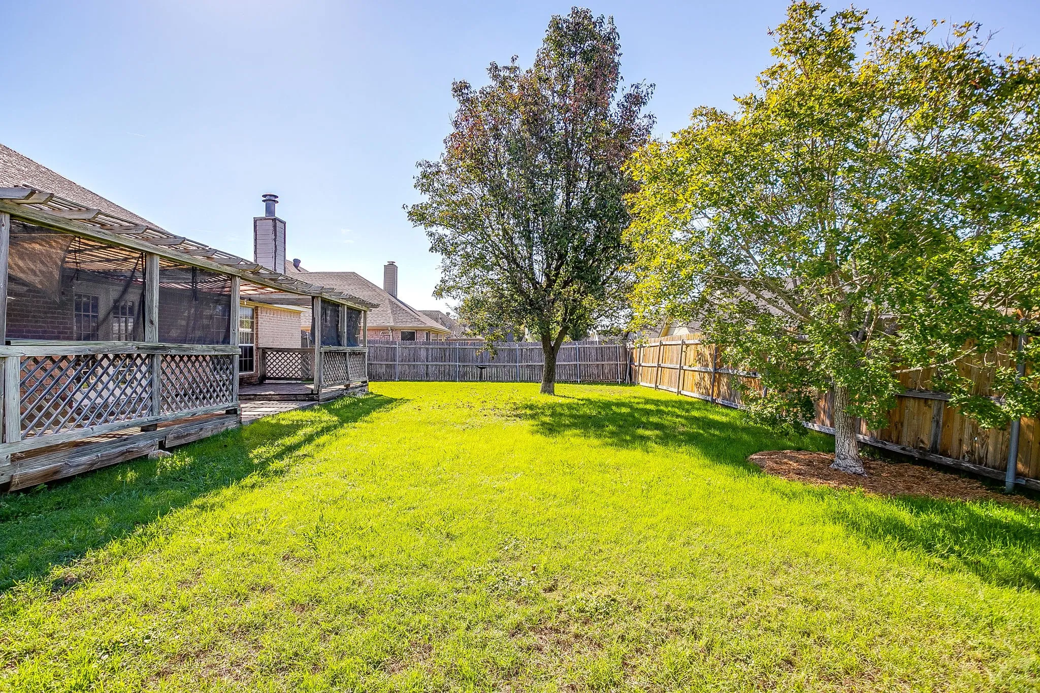 Single Family Residence For Rent in Parker County , 219 Aspen Loop, Aledo, Texas 76008, 3 Bedroom, 2 Bathroom, 2 Garage spaces, 1,754 Sqft, built in 1997, mls#21420011, Real Estate Agent in Aledo, Homes For Rent in Parker county, Homes For Rent in Aledo, Realtor in Aledo Texas, Real Estate Brokerage Independent Realty Texas, Luminita Cordes Realtor