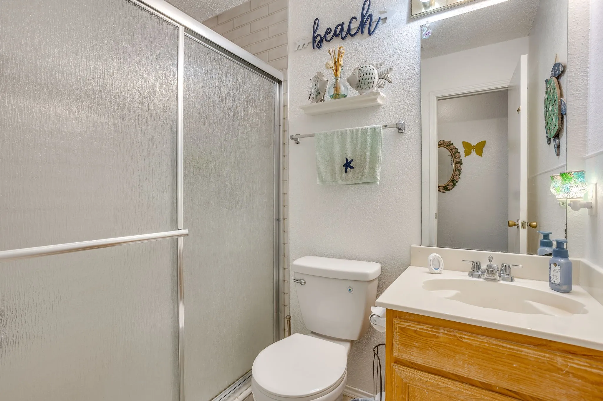 Single Family Residence For Sale in Tarrant County , 1417 Yorkshire Street, Fort Worth, Texas 76134, 3 Bedroom, 2 Bathroom, 2 Garage spaces, 1,168 Sqft, built in 1994, mls#21420160, Real Estate Agent in Fort Worth, Homes For Sale in Tarrant county, Homes For Sale in Fort Worth, Realtor in Fort Worth Texas, Real Estate Brokerage Independent Realty Texas, Luminita Cordes Realtor