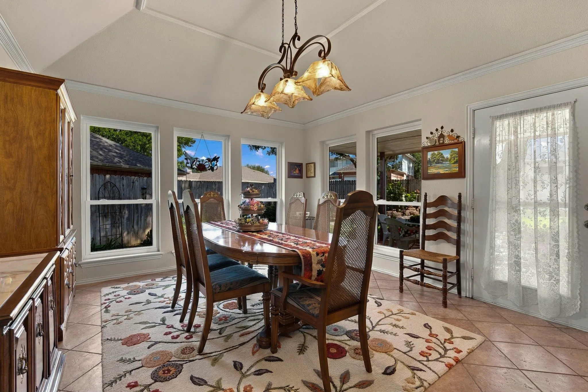 Open View Windows Merge Exterior Charm.