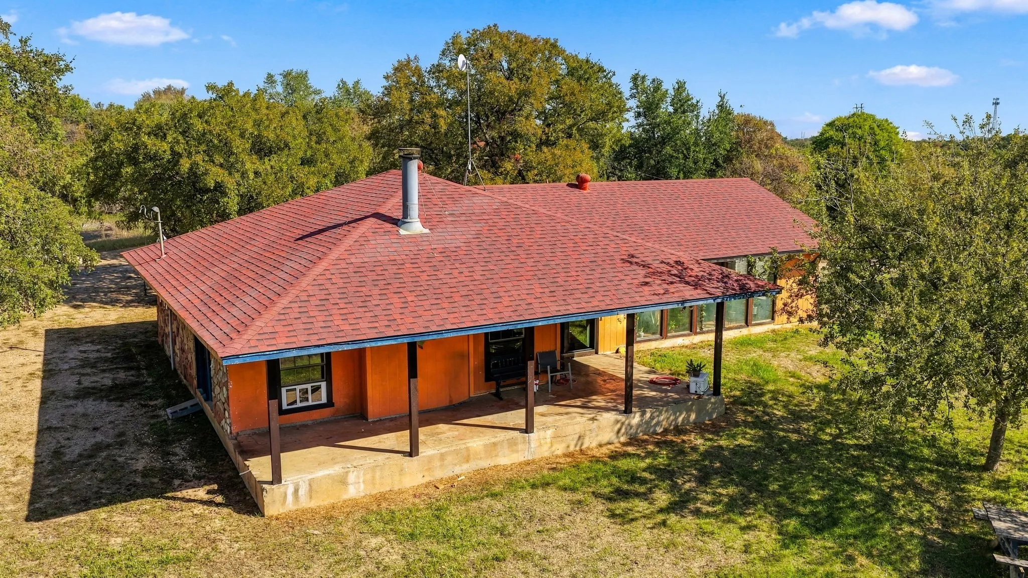 Single Family Residence For Sale in Parker County , 590 Don Propp Road, Azle, Texas 76020, 1 Bedroom, 1 Bathroom, Garage spaces, 1,480 Sqft, built in 1994, mls#21420564, Real Estate Agent in Azle, Homes For Sale in Parker county, Homes For Sale in Azle, Realtor in Azle Texas, Real Estate Brokerage Independent Realty Texas, Luminita Cordes Realtor