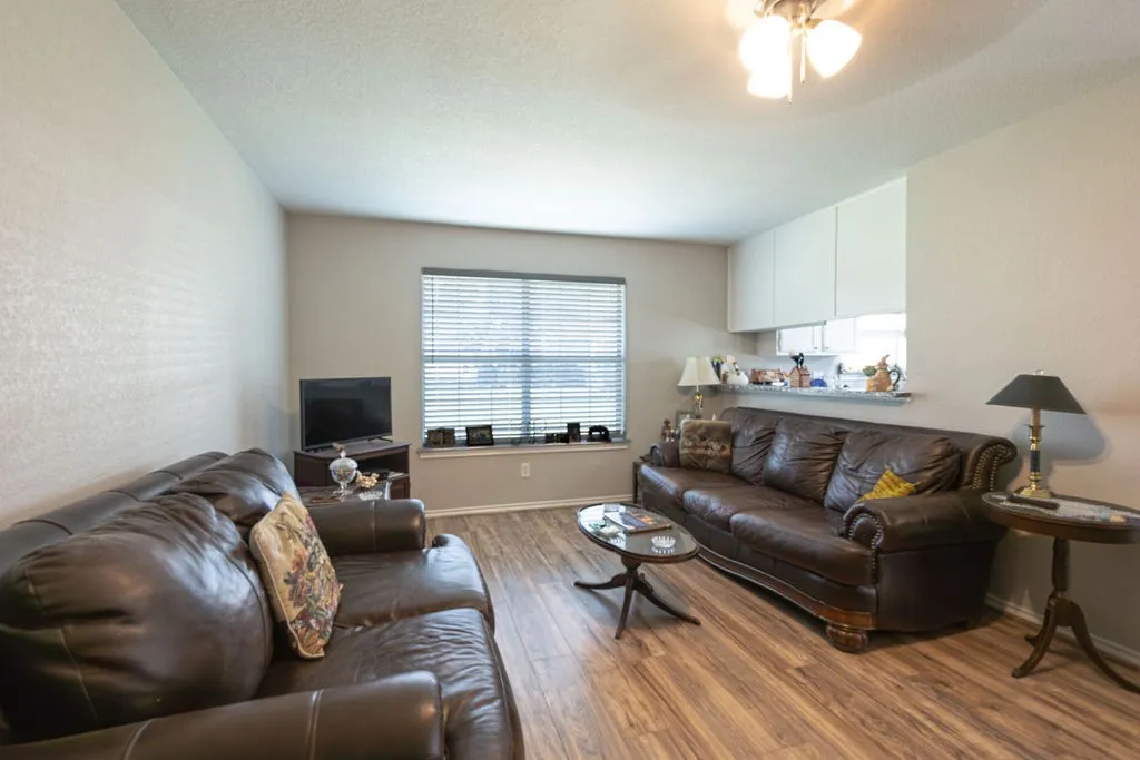 Single Family Residence For Sale in Parker County , 2065 J E Woody Road, Springtown, Texas 76082, 3 Bedroom, 2 Bathroom, 2 Garage spaces, 1,632 Sqft, built in 2001, mls#21420568, Real Estate Agent in Springtown, Homes For Sale in Parker county, Homes For Sale in Springtown, Realtor in Springtown Texas, Real Estate Brokerage Independent Realty Texas, Luminita Cordes Realtor