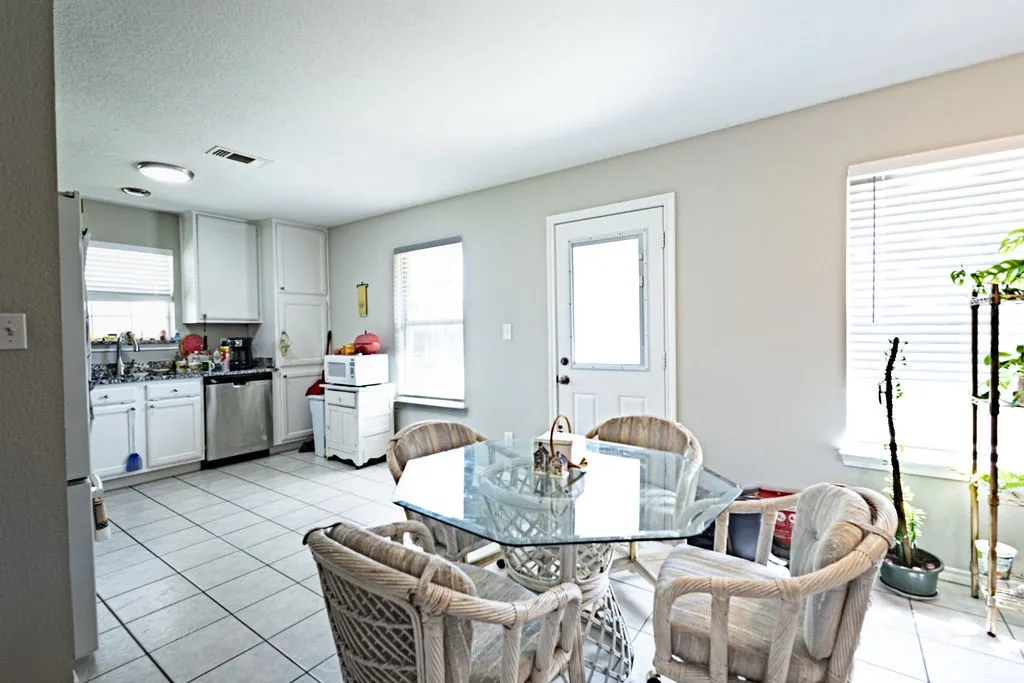 Single Family Residence For Sale in Parker County , 2065 J E Woody Road, Springtown, Texas 76082, 3 Bedroom, 2 Bathroom, 2 Garage spaces, 1,632 Sqft, built in 2001, mls#21420568, Real Estate Agent in Springtown, Homes For Sale in Parker county, Homes For Sale in Springtown, Realtor in Springtown Texas, Real Estate Brokerage Independent Realty Texas, Luminita Cordes Realtor