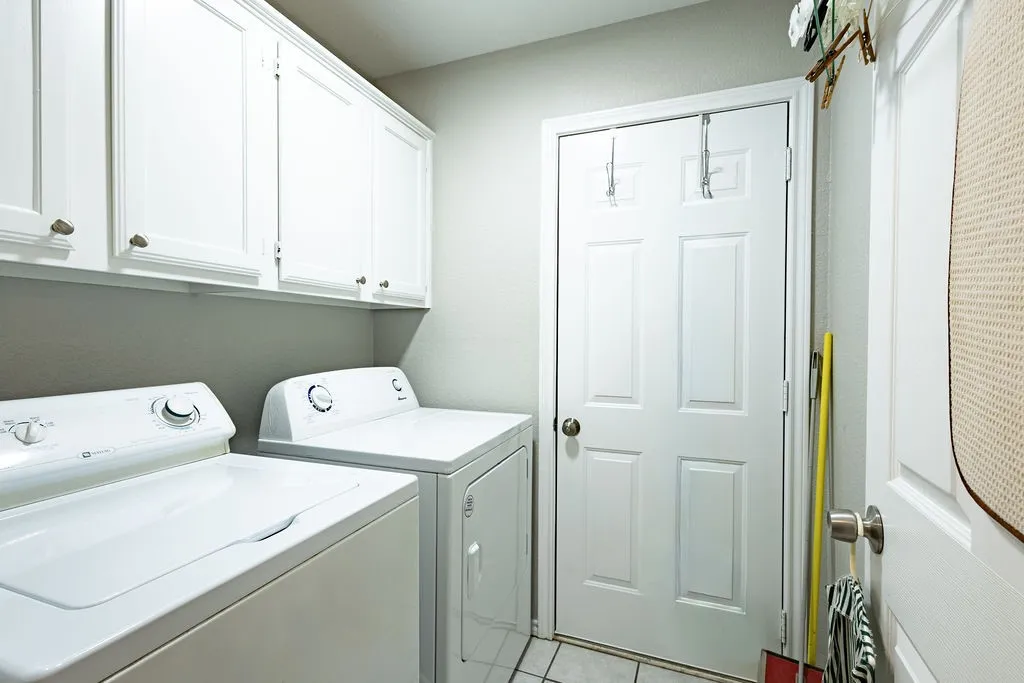 Single Family Residence For Sale in Parker County , 2065 J E Woody Road, Springtown, Texas 76082, 3 Bedroom, 2 Bathroom, 2 Garage spaces, 1,632 Sqft, built in 2001, mls#21420568, Real Estate Agent in Springtown, Homes For Sale in Parker county, Homes For Sale in Springtown, Realtor in Springtown Texas, Real Estate Brokerage Independent Realty Texas, Luminita Cordes Realtor